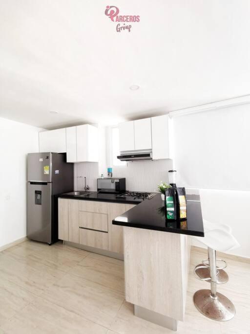 Edificio Tres Carabelas Por Parceros Group Apartment
