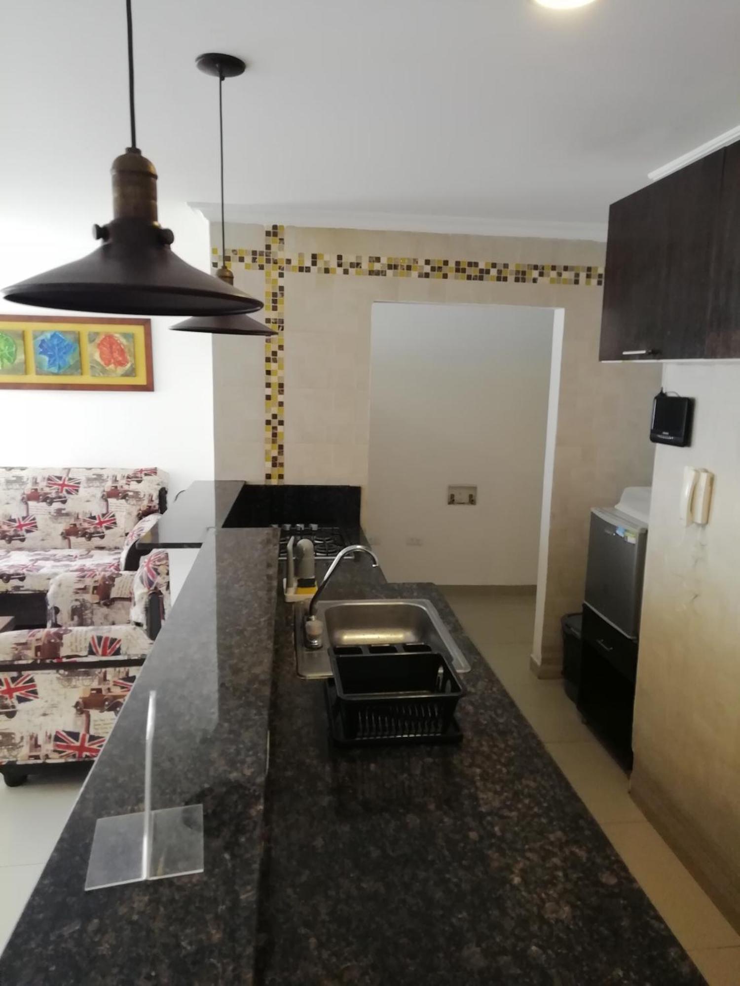 Apto Amoblado Barrio Alpes *