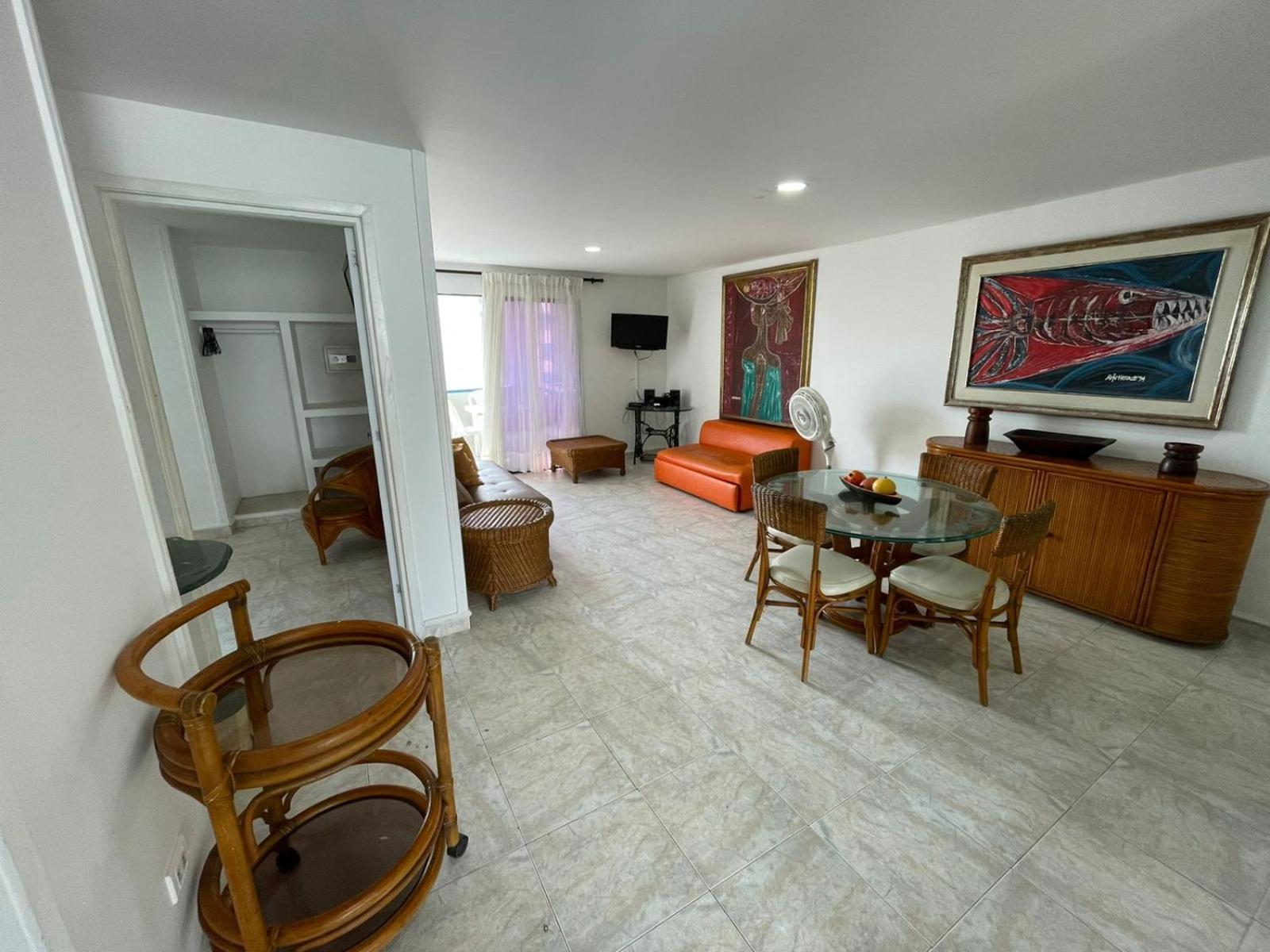 Apartment En Edificio Portofino Icdi