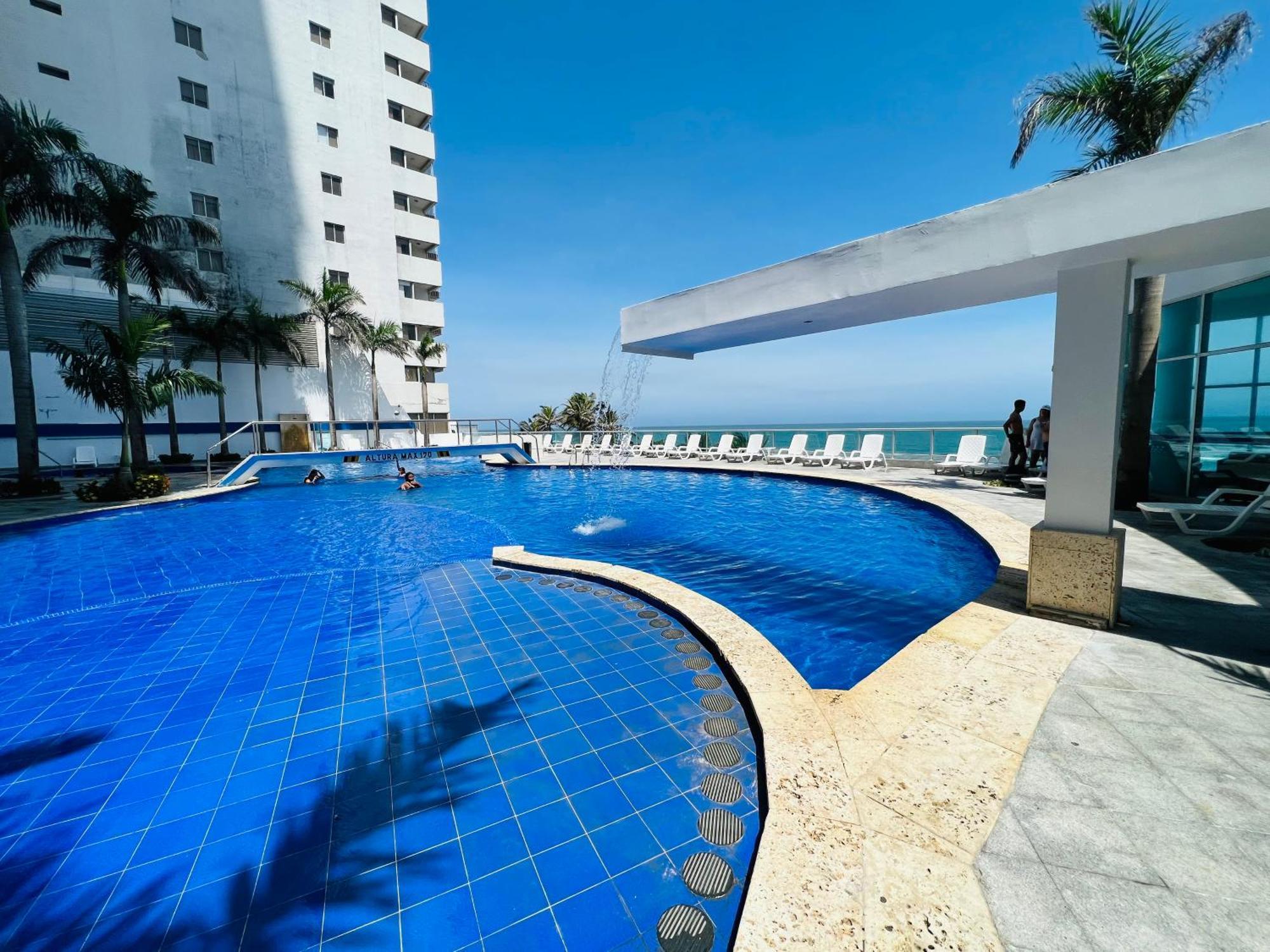 Luxury Beachfronts En En Bocagrande Y Marbella Apartamento *