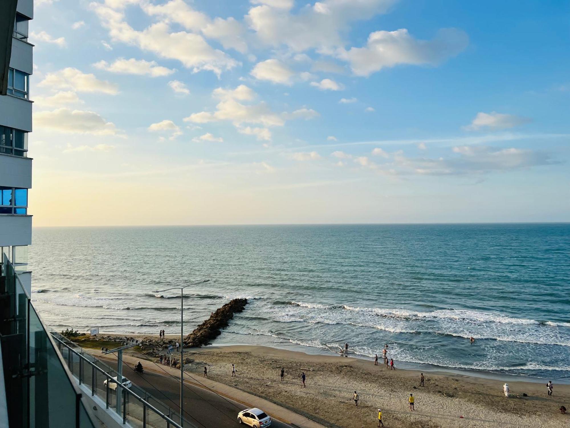 Luxury Beachfronts En En Bocagrande Y Marbella Apartamento