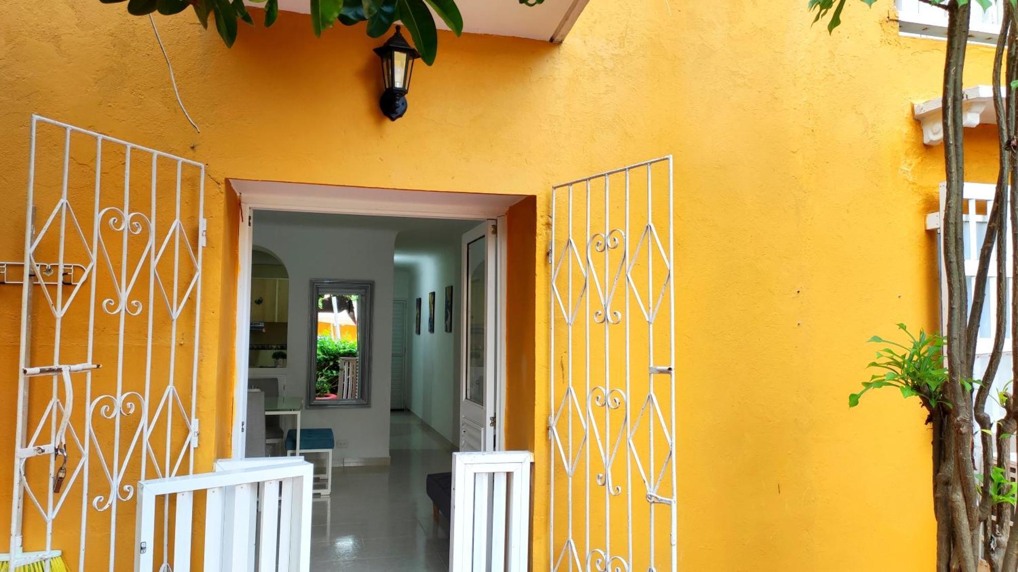 Ana Ciudad Amurallada Cartagena