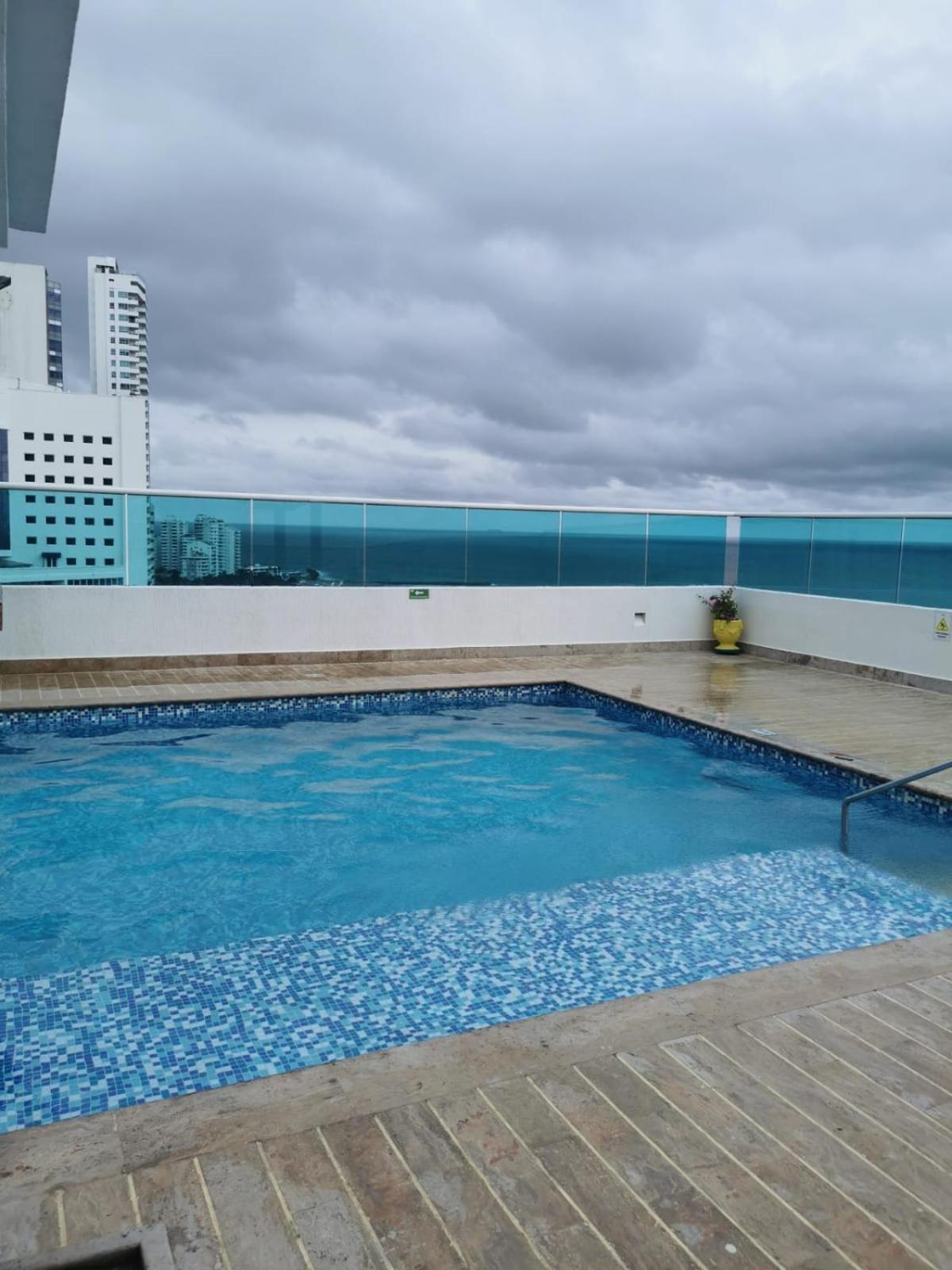 Alojamiento Frente Al Mar, Sector Bocagrande Mar Adentro 1305 Apartamento