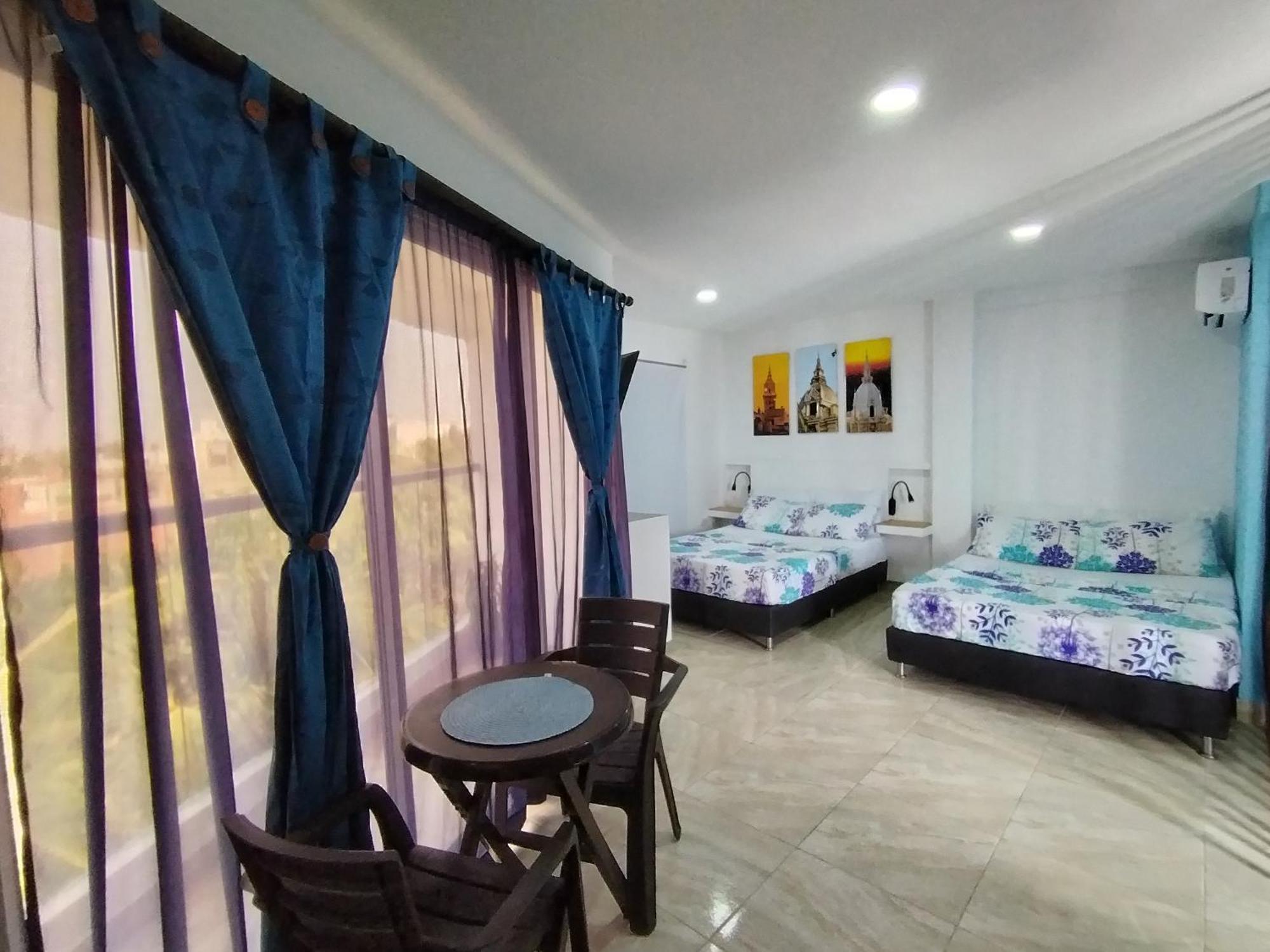 Avadia Del Mar Apartahotel *