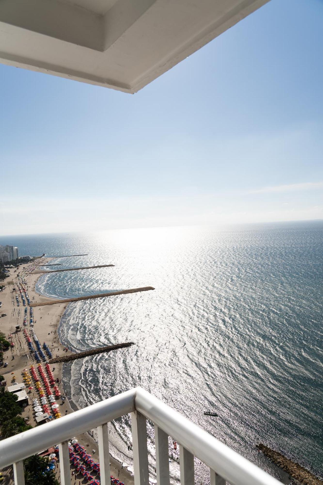 Apartment In Front Of The Beach