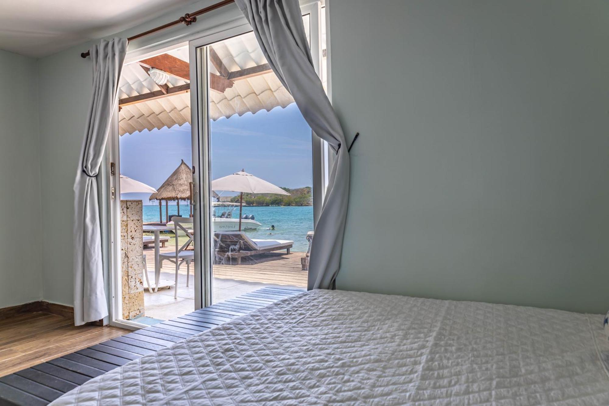 Fragata Island House Pensión
