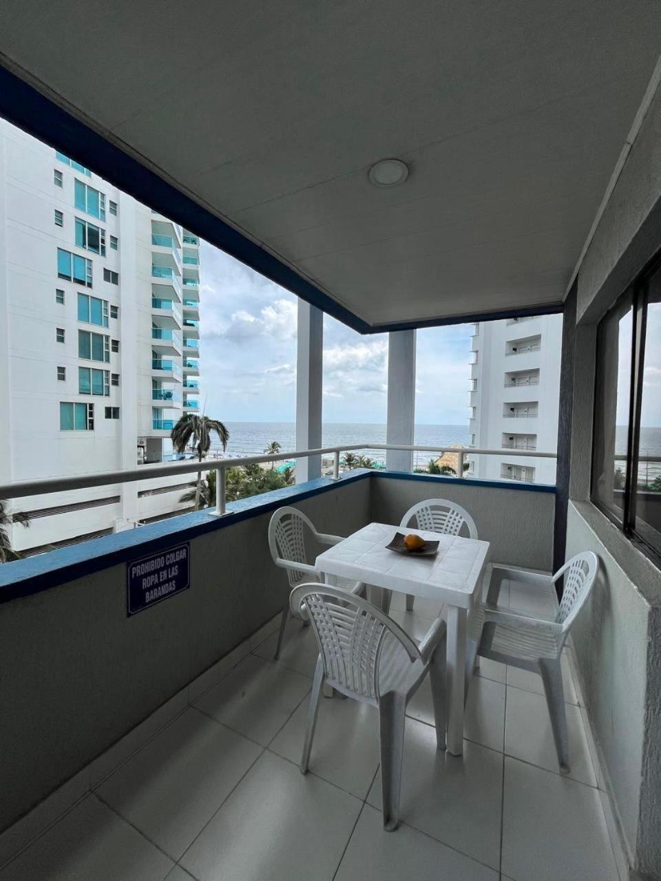 Apartamento Edificio Portofino Vistas De *