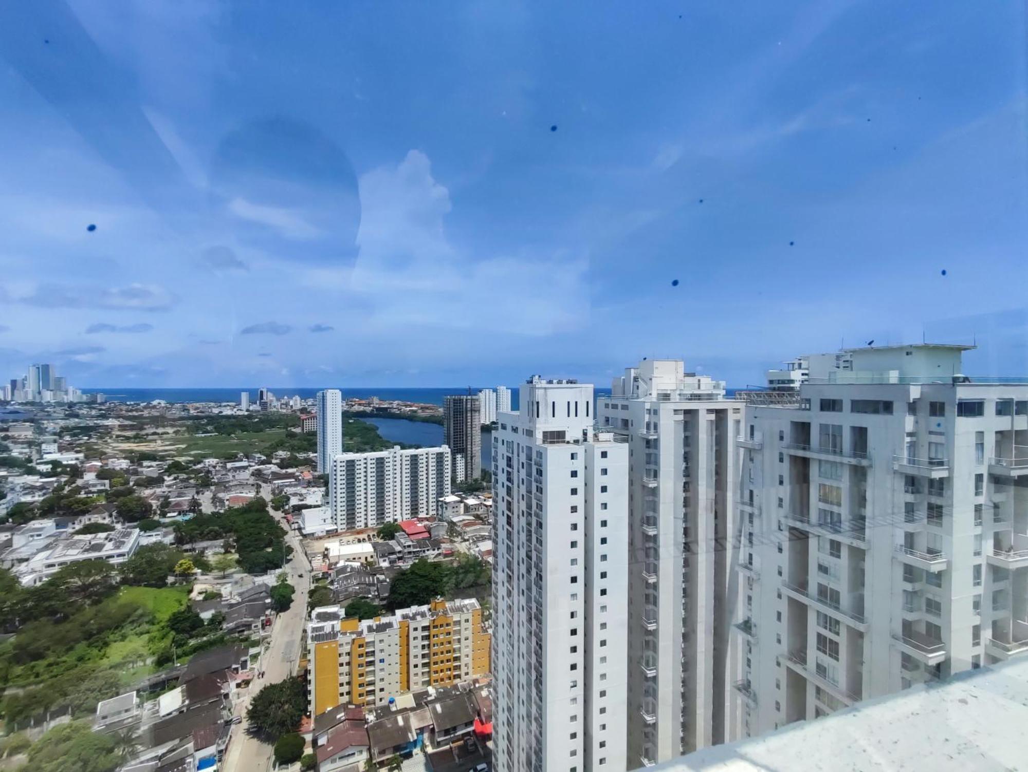 2005 Apartamento *