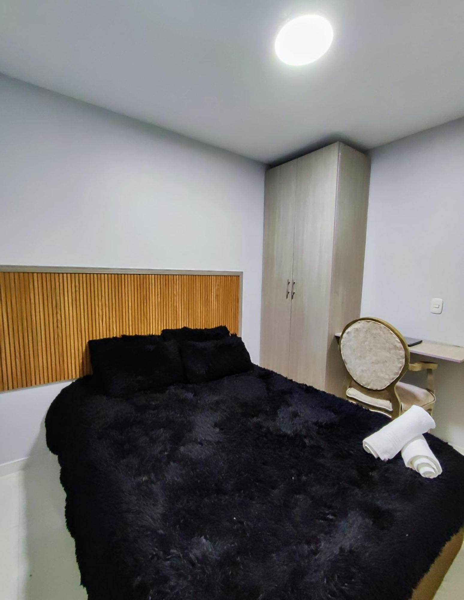Apartamento 2005 *