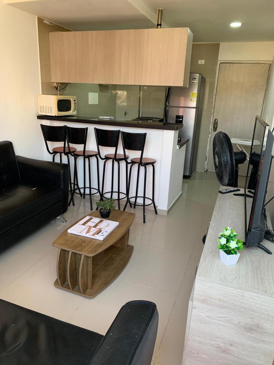 Comodo Apto 3 Hab Cerca A La Playa Apartamento *