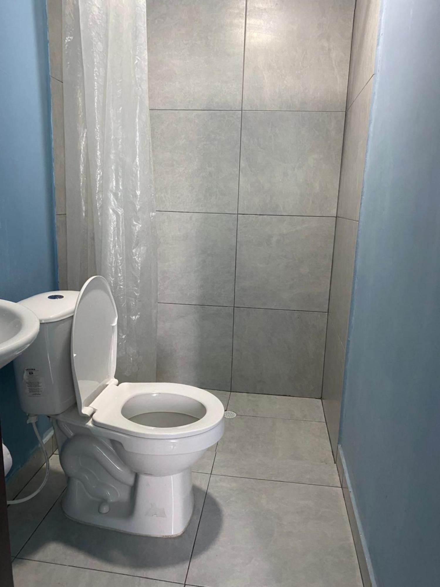 Hostel Economica En *