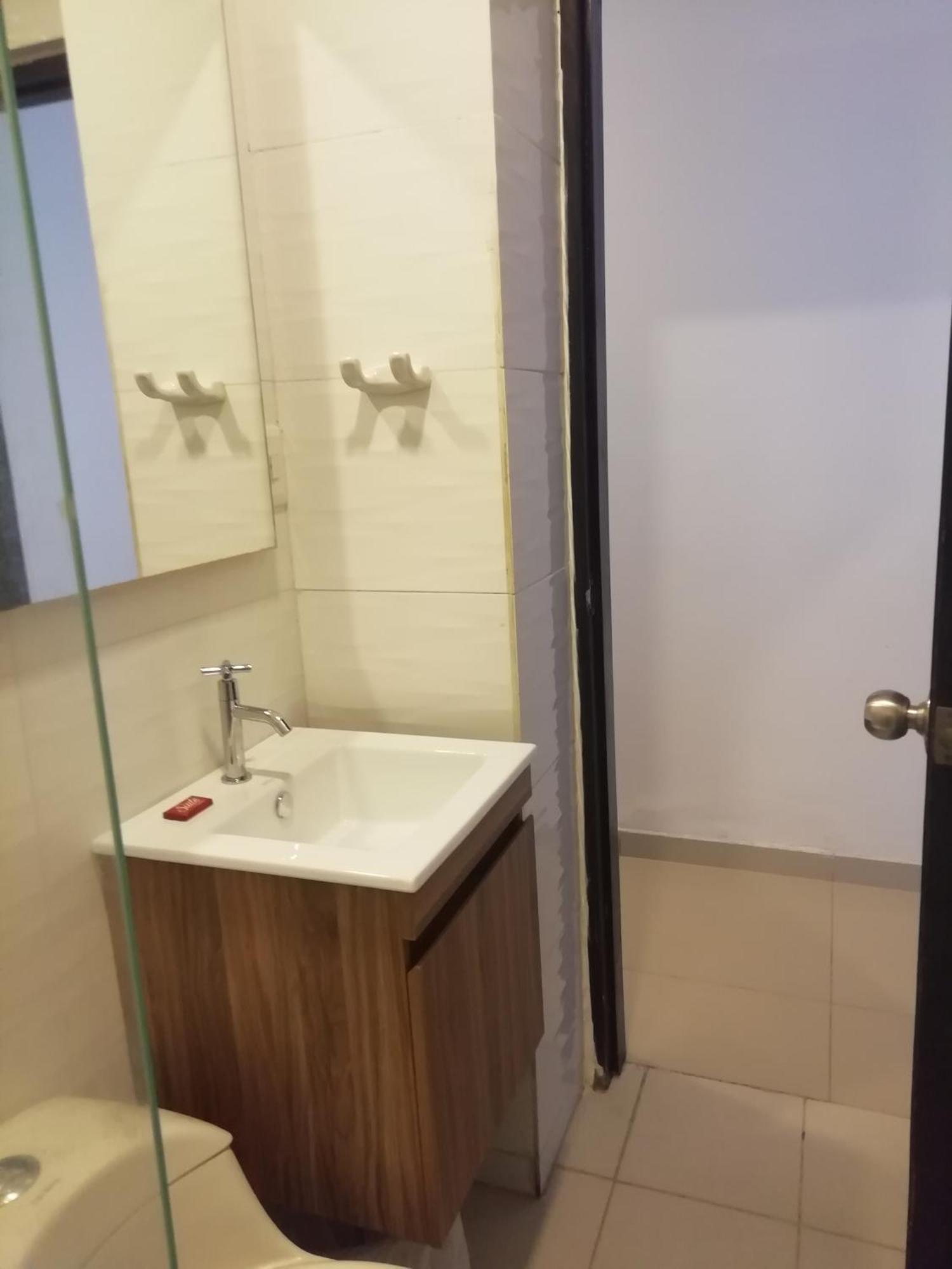 Apto Amoblado Barrio Alpes Apartamento