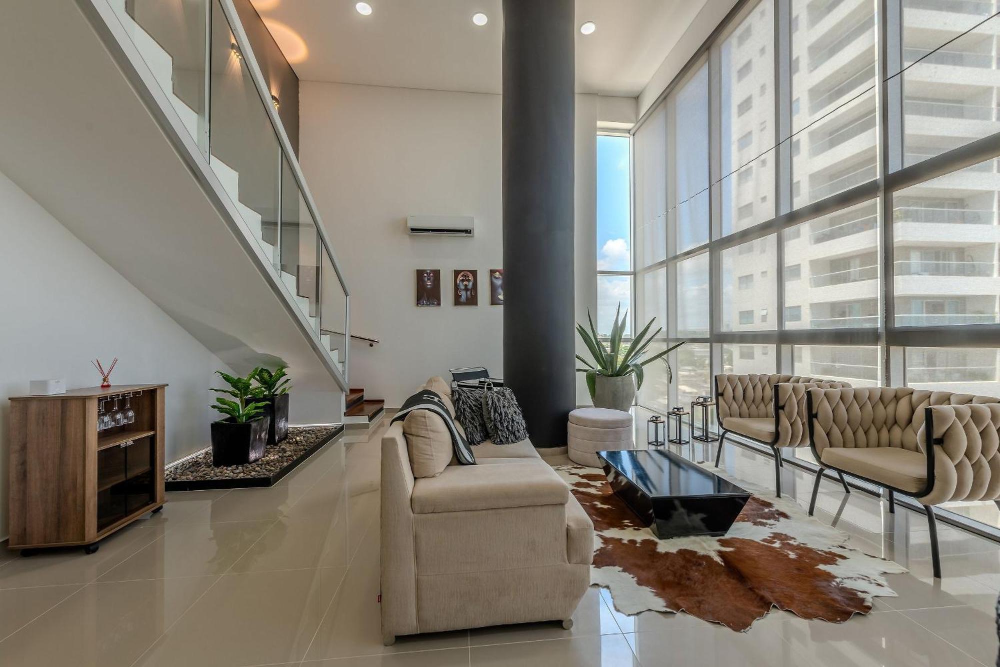Modern 3br Duplex Apt. Great View And Location Apartamento *