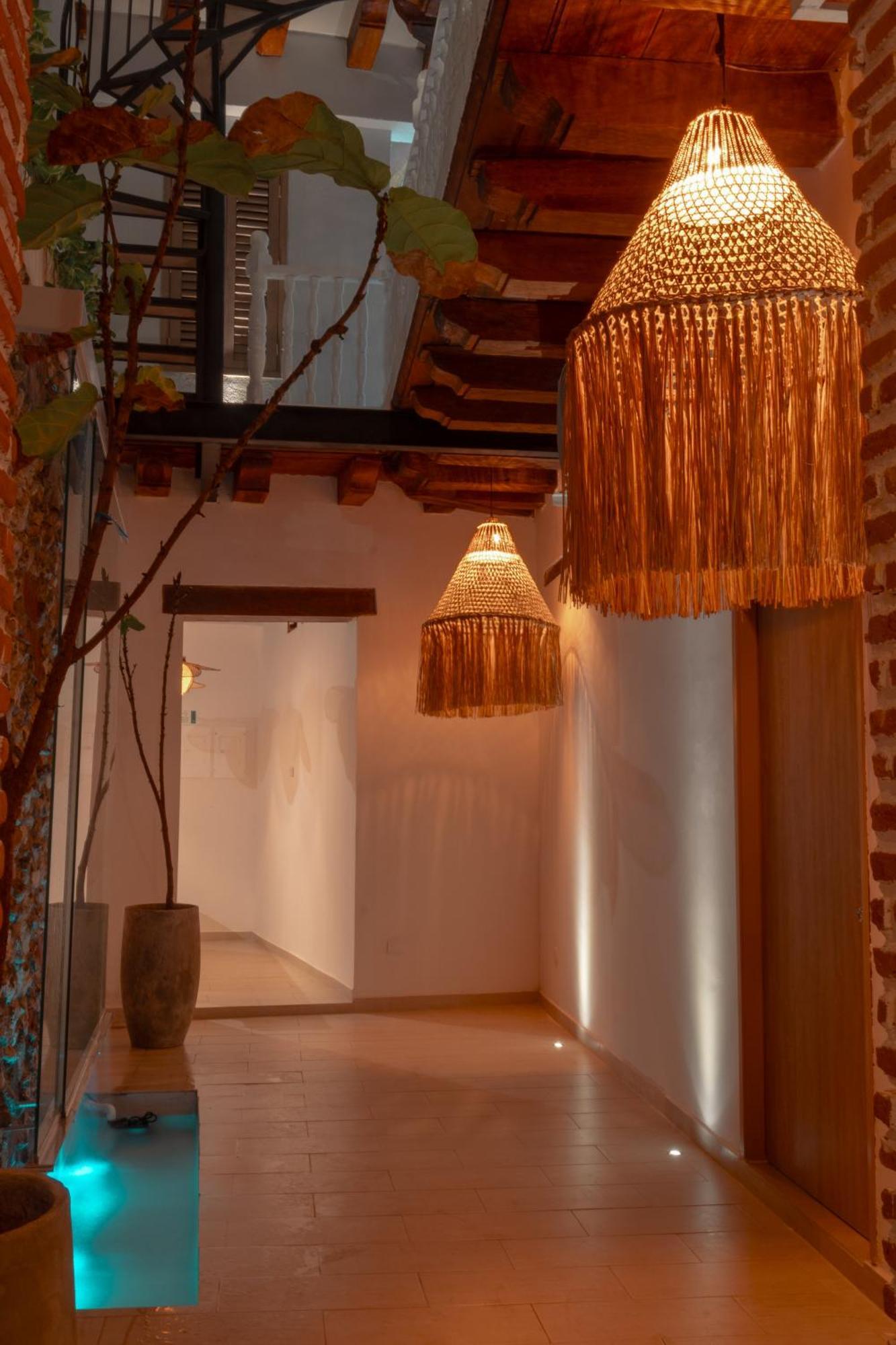Casa Helena Hotel *
