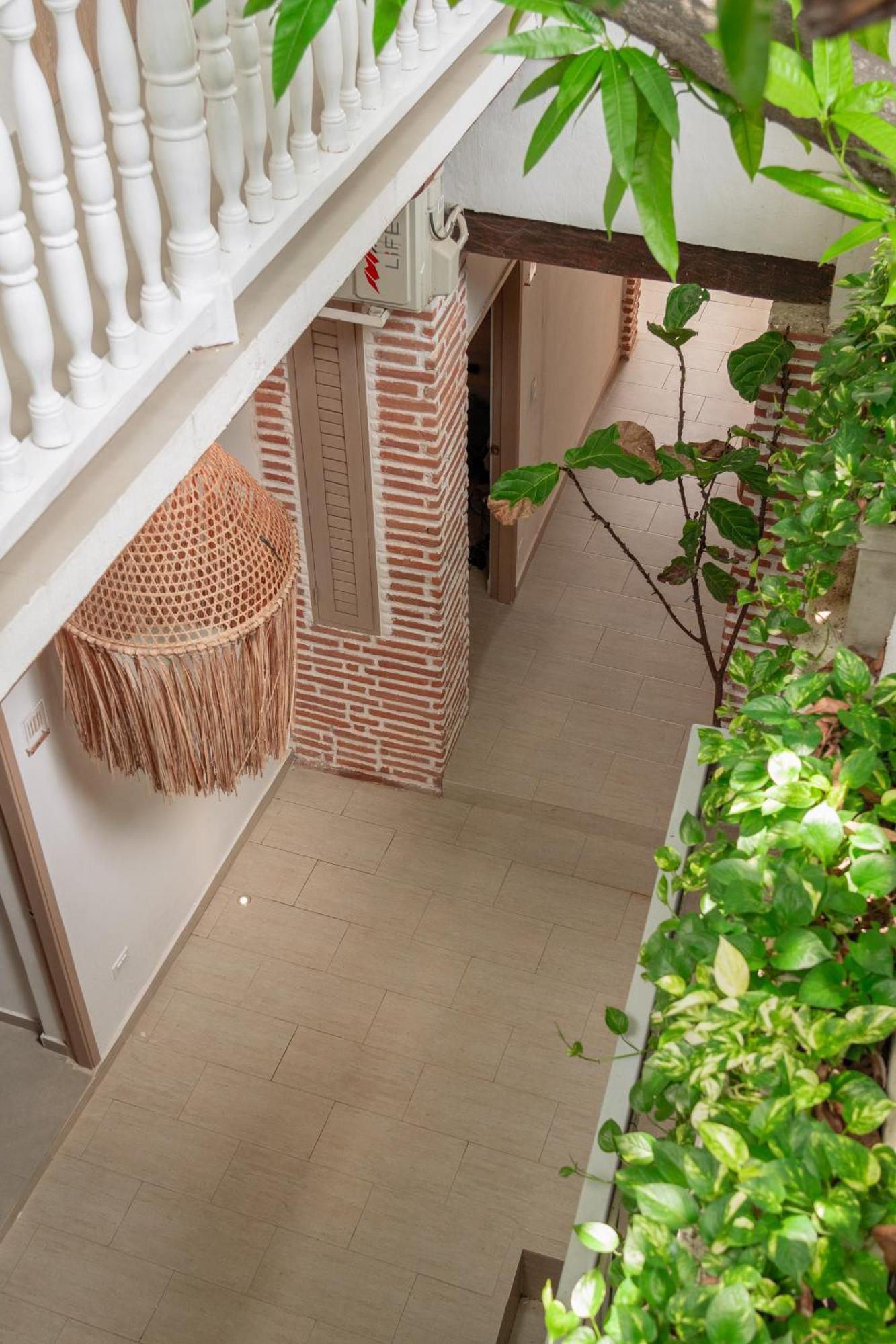 Casa Helena Hotel *
