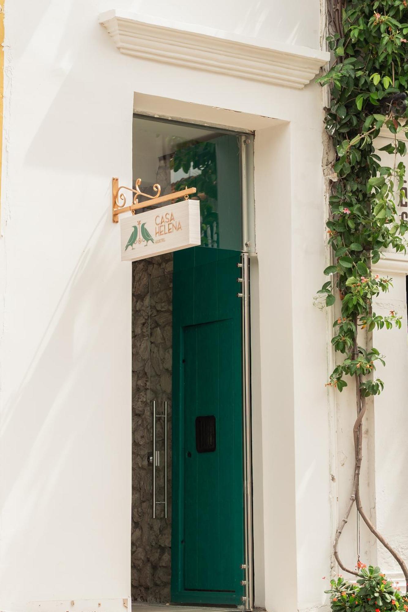 Casa Helena Hotel *