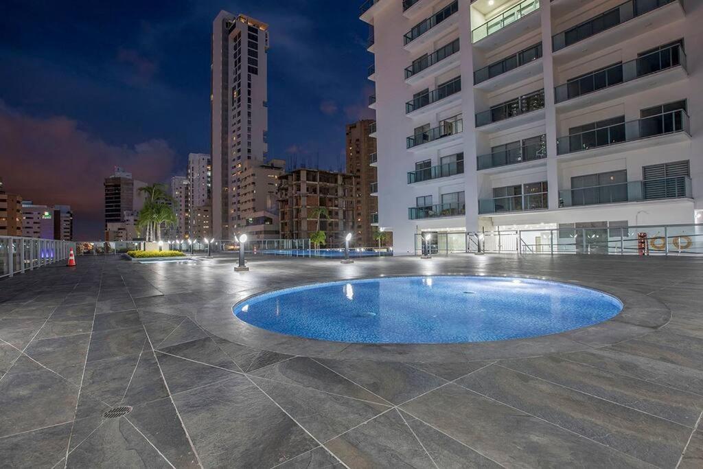 Lujoso Apartamento - Servicio De 5 Estrellas Apartamento