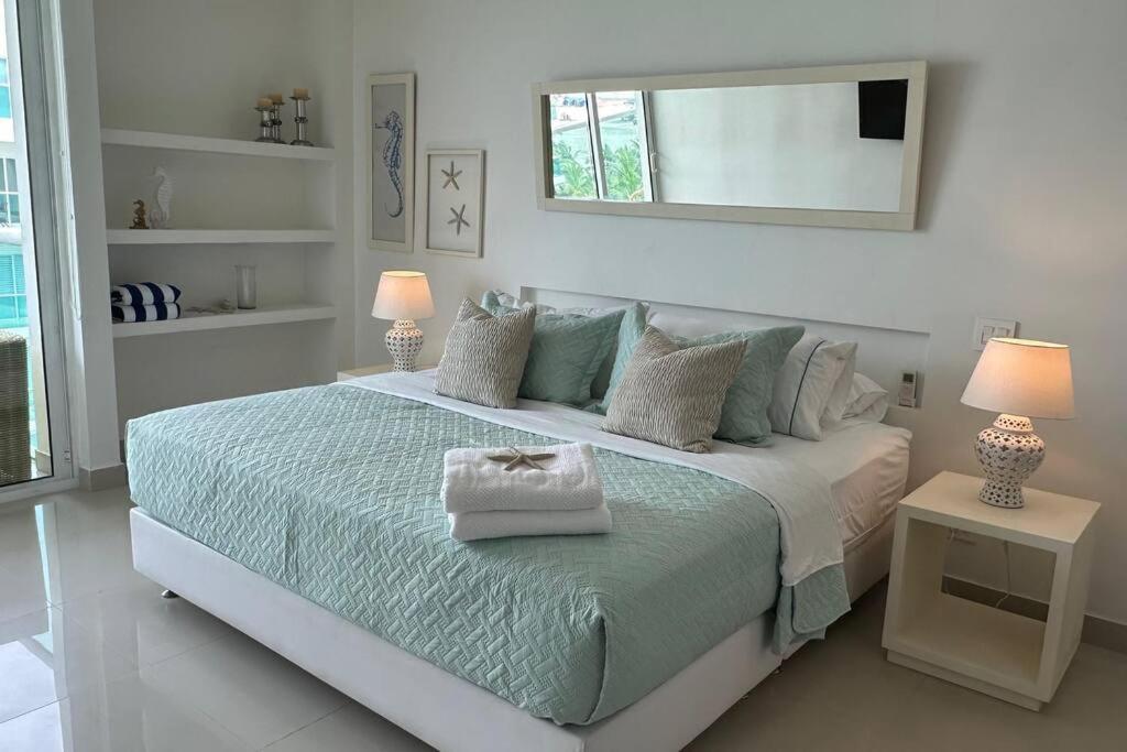 Apartamento Con Linda Vista Al Mar Primera Linea Cartagena