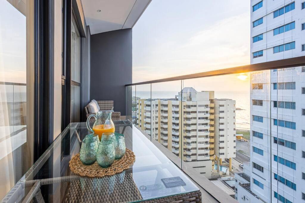 New Vibrant & Memorable In Cartagena, Col *