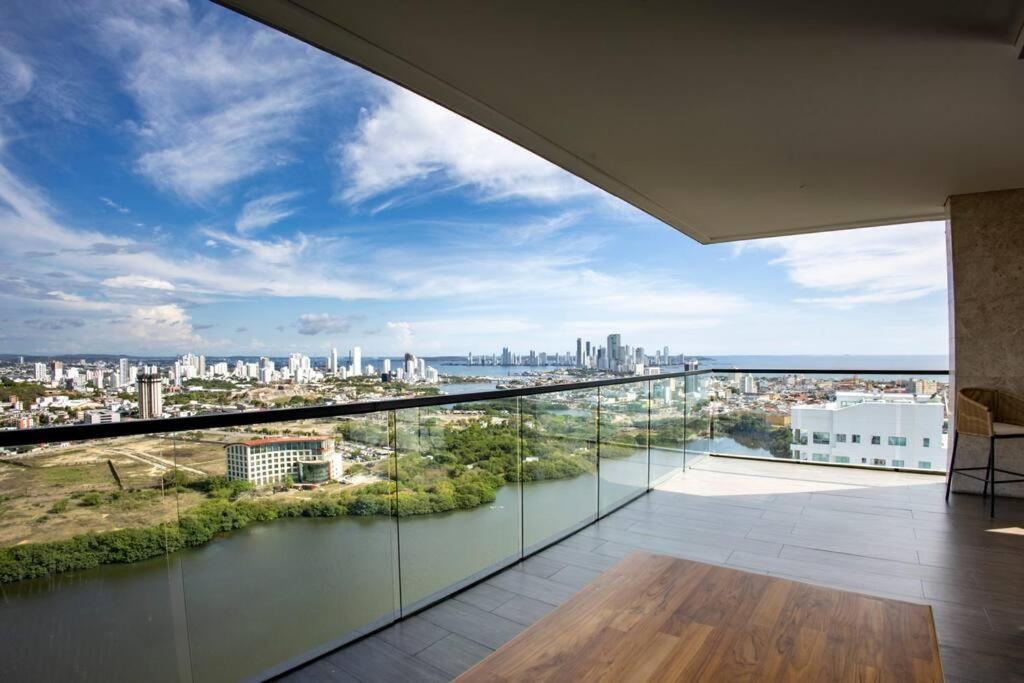 New Vibrant & Memorable In Cartagena, Col