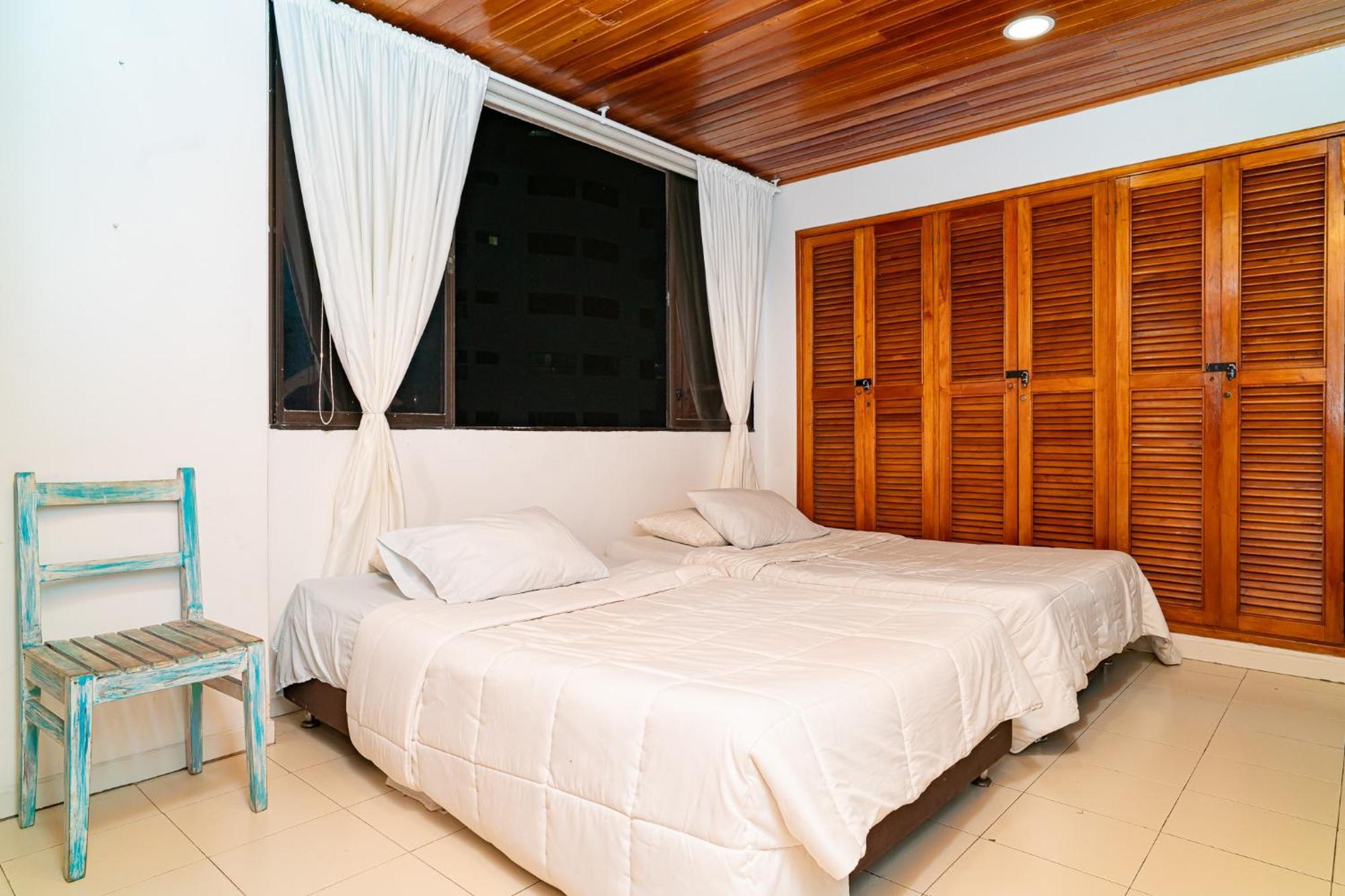 3 A Cuadra De La Playa Y Bahia Habitación en casa particular Cartagena