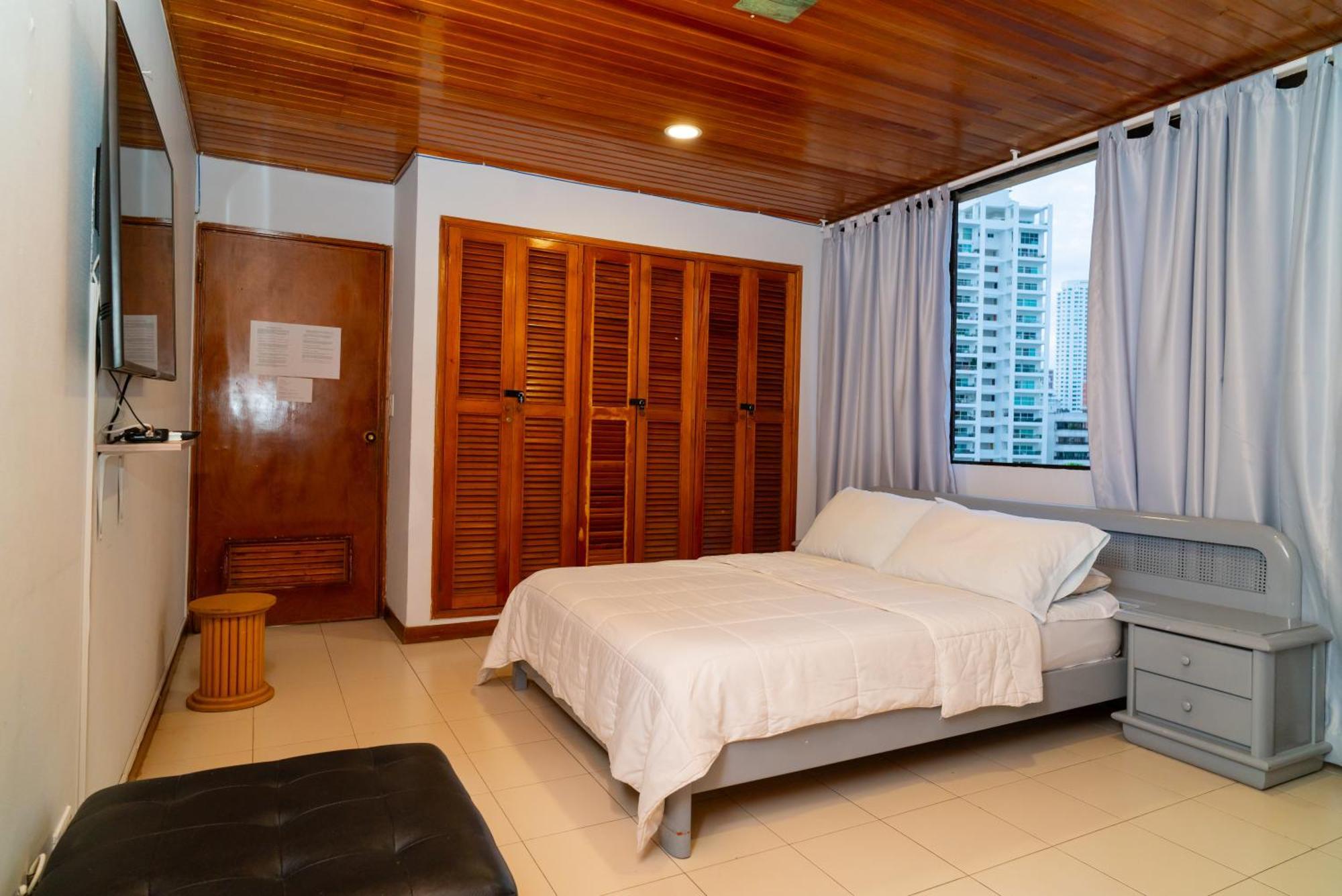 Habitación en casa particular Doble Bano Privado Cerca Al Mar Y Bahia *