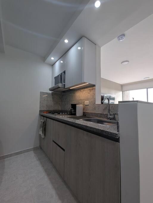 Apartamento Con 3 Y Vista Directa Al Mar *