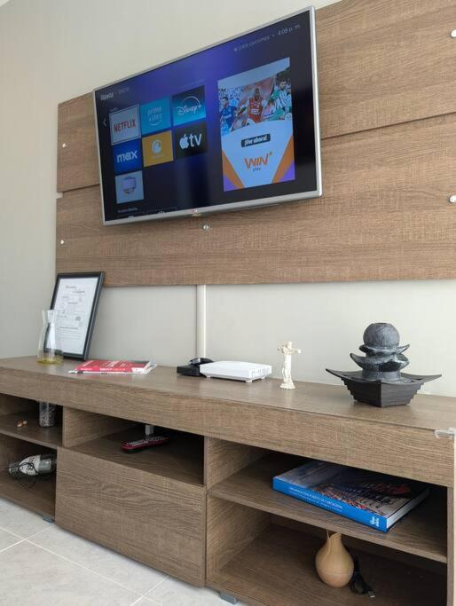 Apartamento Con 3 Y Vista Directa Al Mar *
