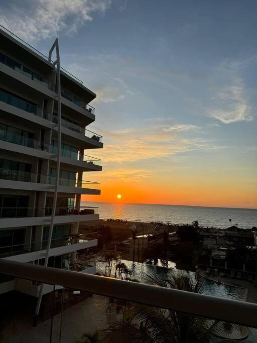 Apartamento Beachfront Luxury In *