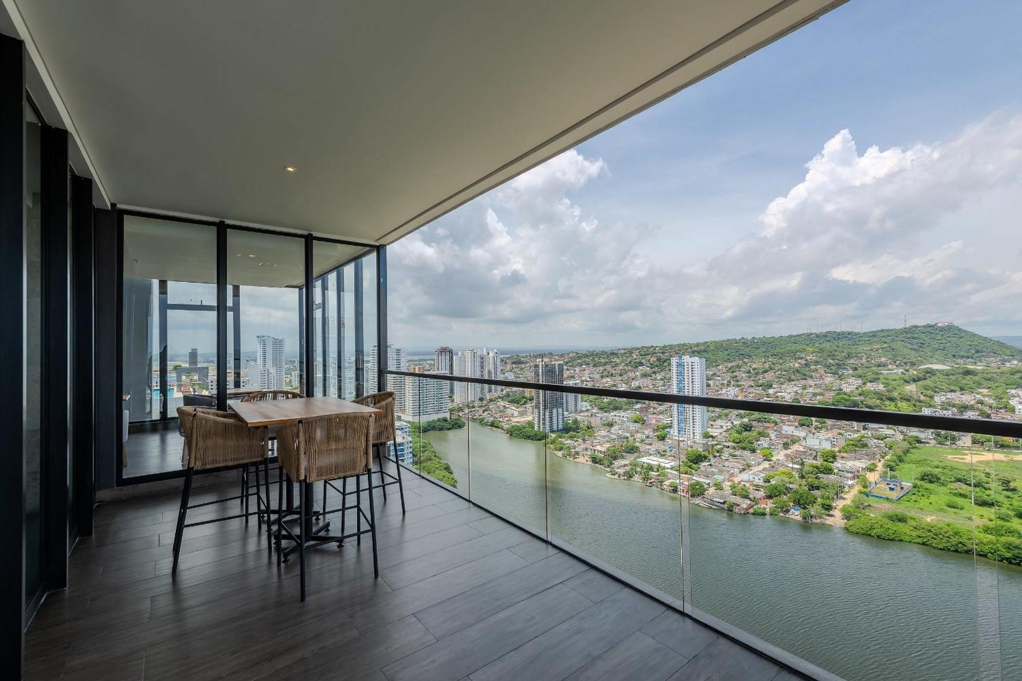 New Beautiful Sea View And Walled 2br Apartment Cartagena