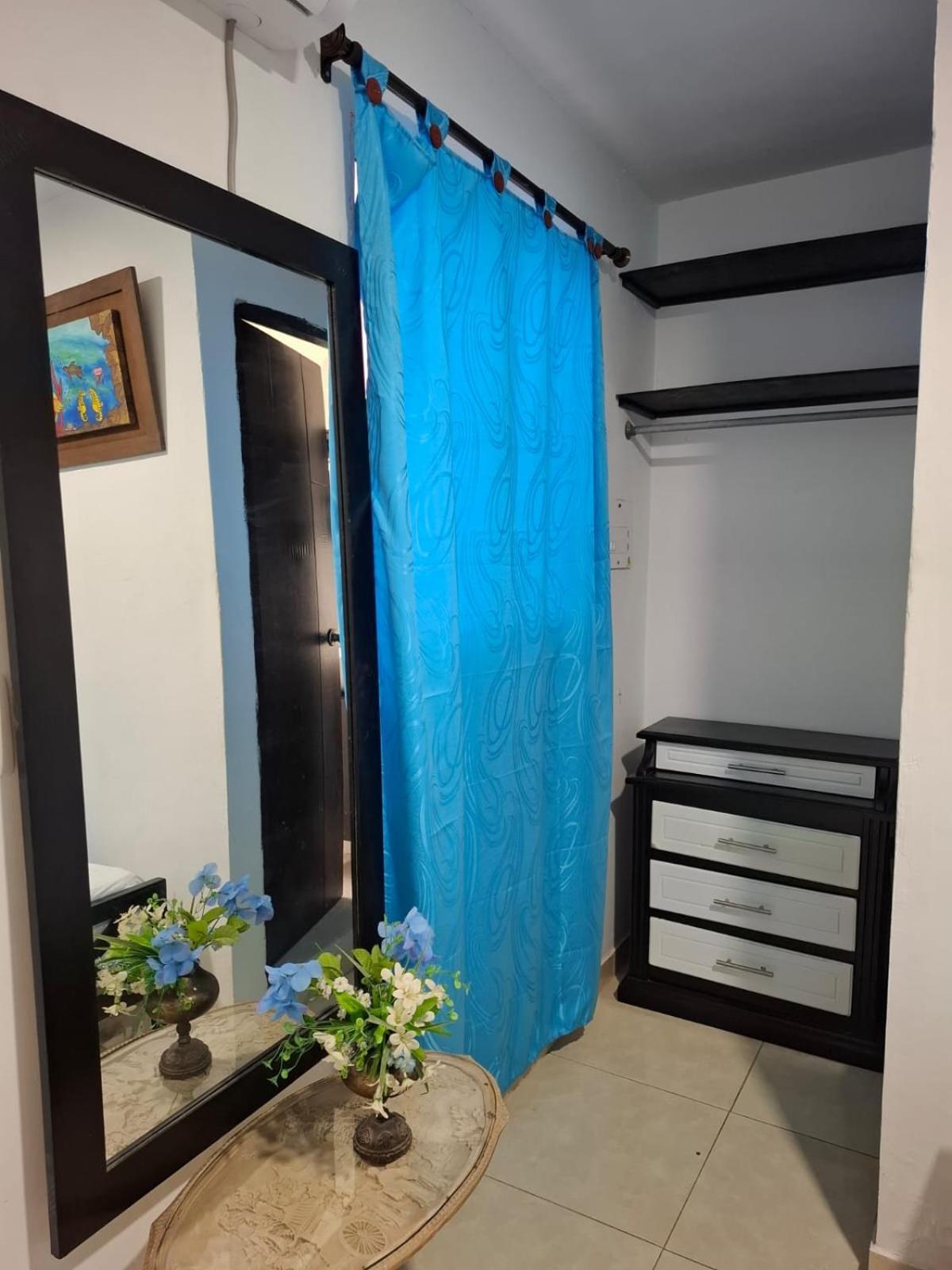 Casa Colonial Dona Elena- Mar Azul *