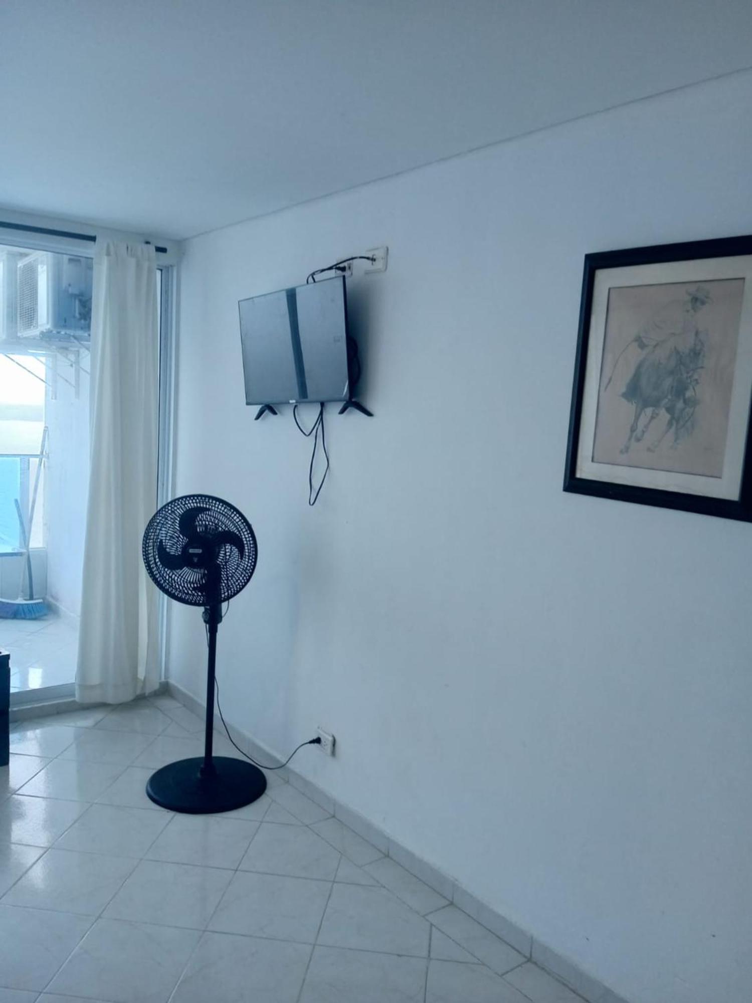 1c-al2j De 1 Alcoba Cerca Al Mar Con Aire Acondicionado Piscina Y Wifi * Cartagena