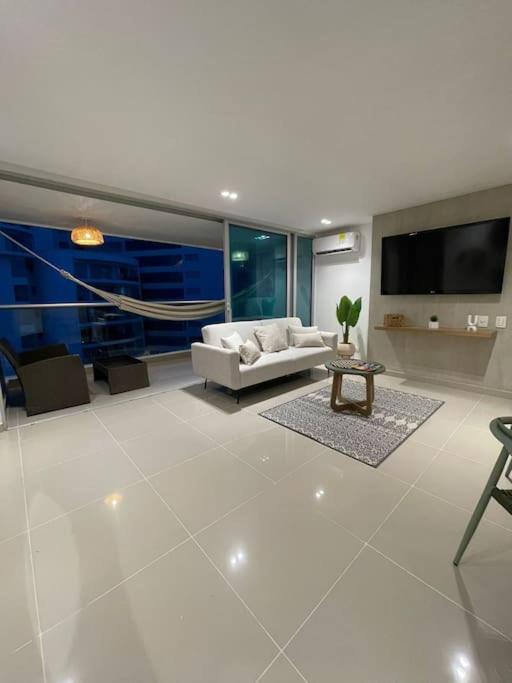 With Direct Access To The Sea In Ctg Apartment