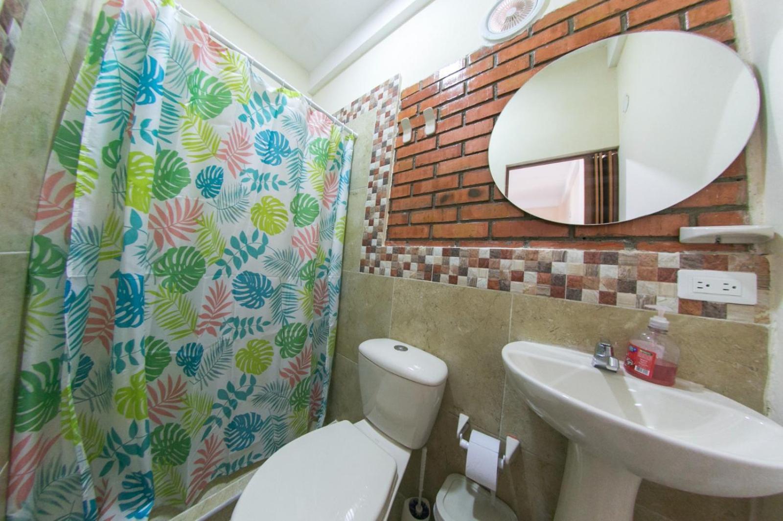 Habitación Privada Y Amplia Cerca Zonas Turísticas Pensión *