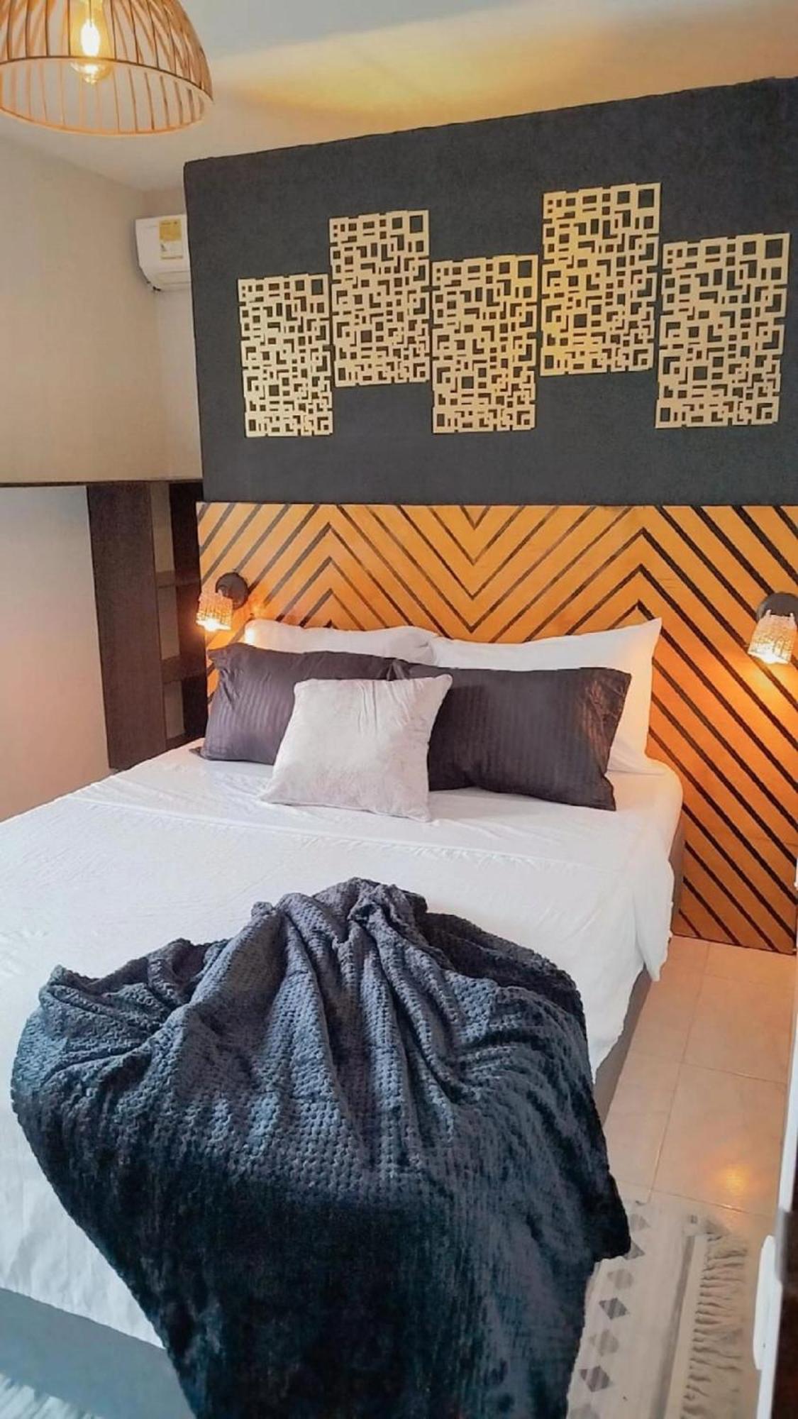In Guest - Hb4 In La Boquilla Cartaena With Air Conditioning And Jacuzzi Pensión