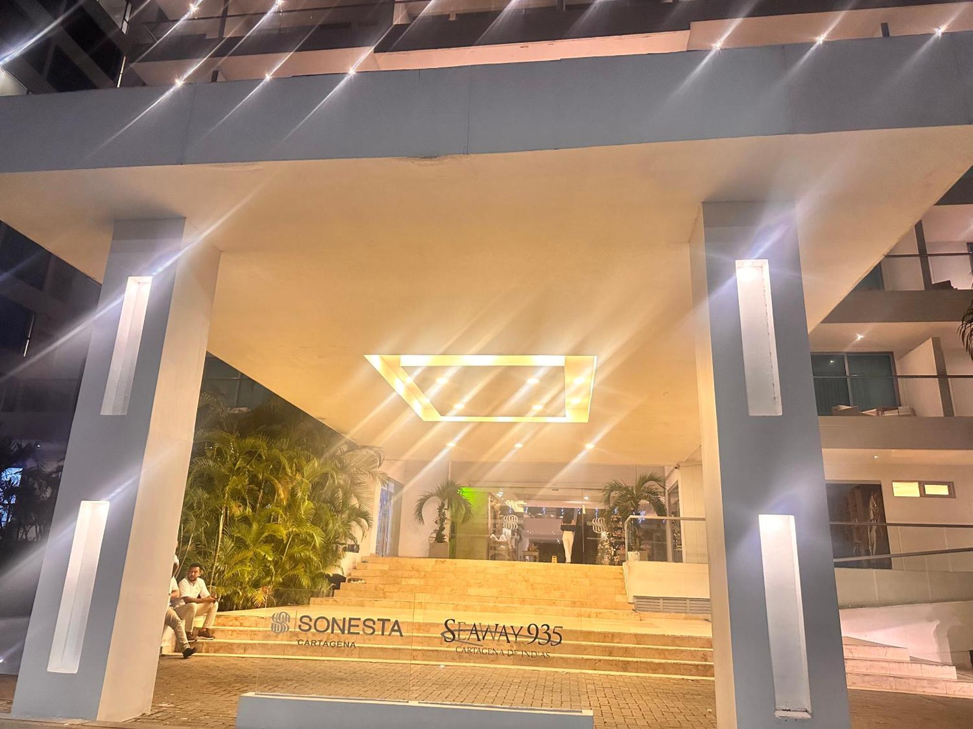 Apartamento Apto- Condominio H Sonesta - Morros-Salida A La Playa - Cerca Hotel Americas