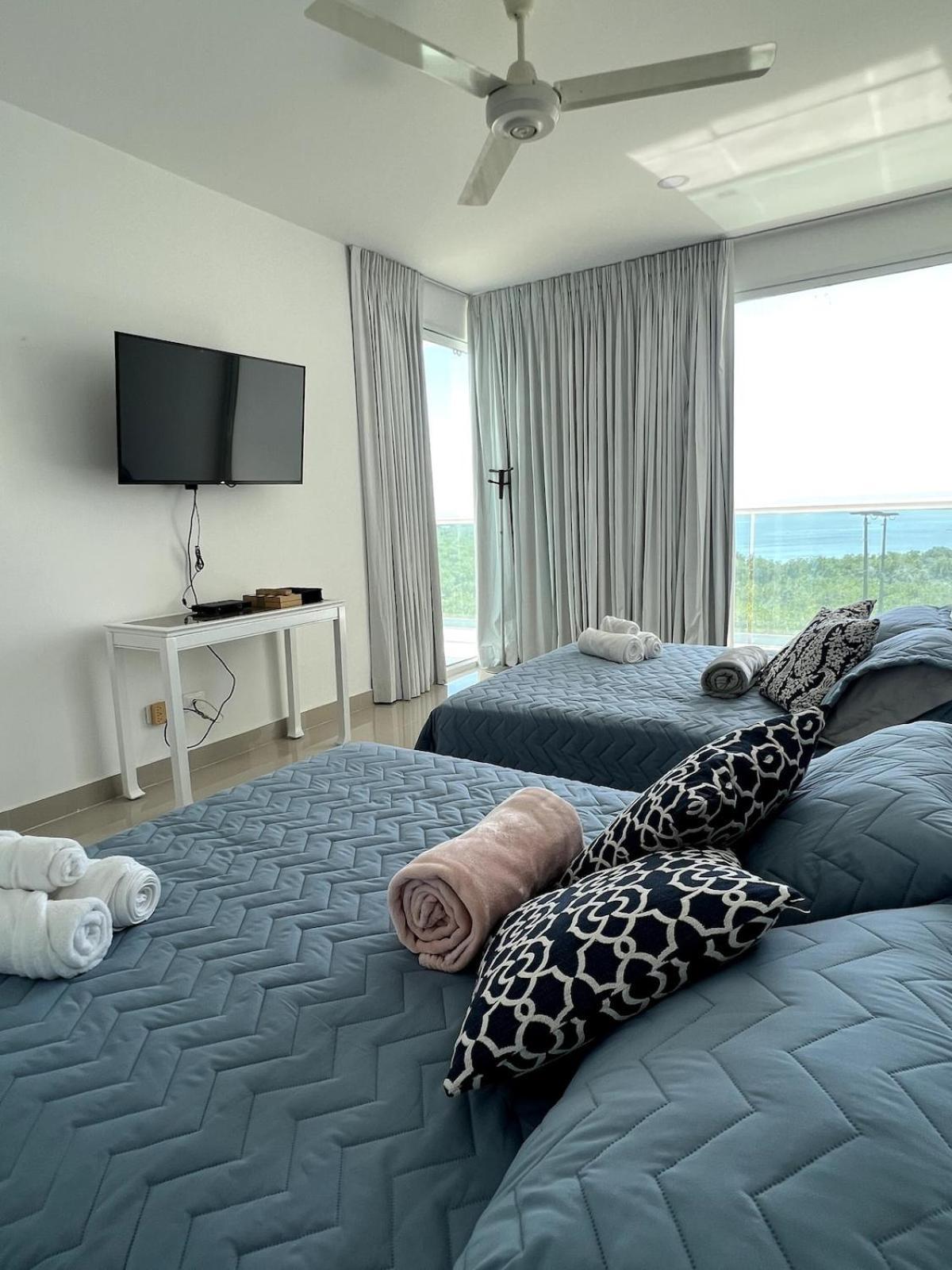 Morros 922 Seaside Retreat