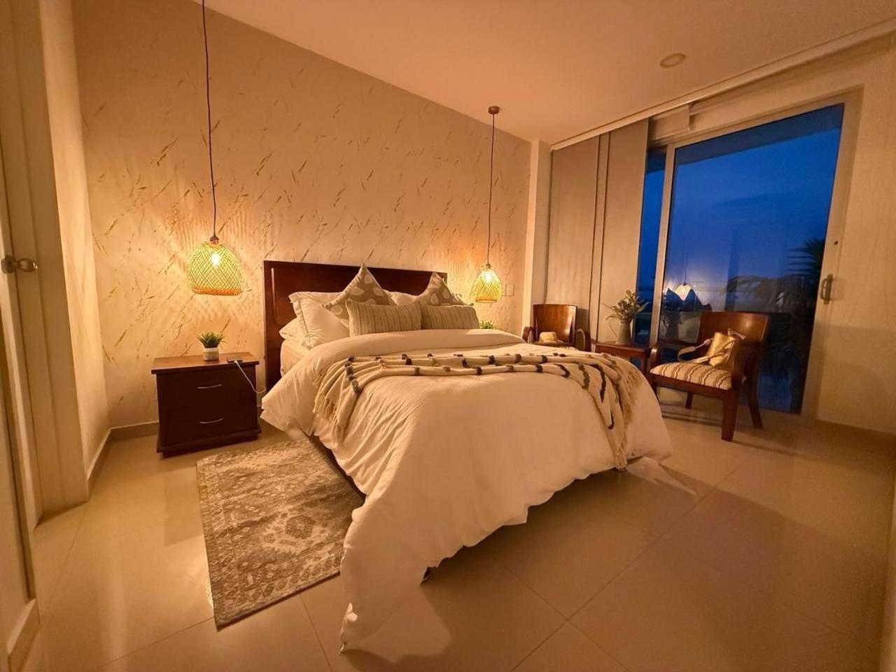Apartamento Frente Al Mar Con Acceso Directo A La Playa Morros Epic. *