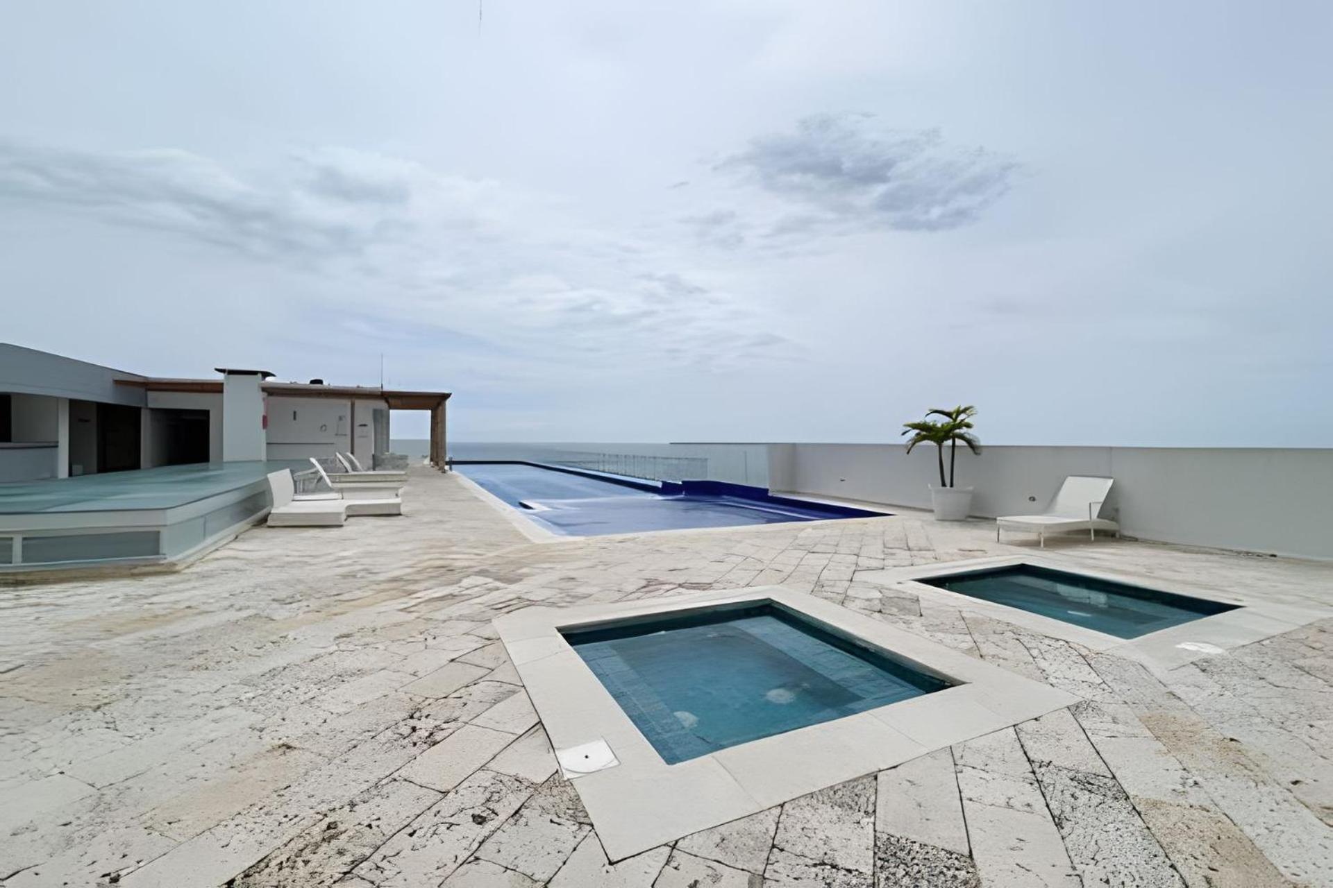 2 Vista Mar. Piscina Apartment *