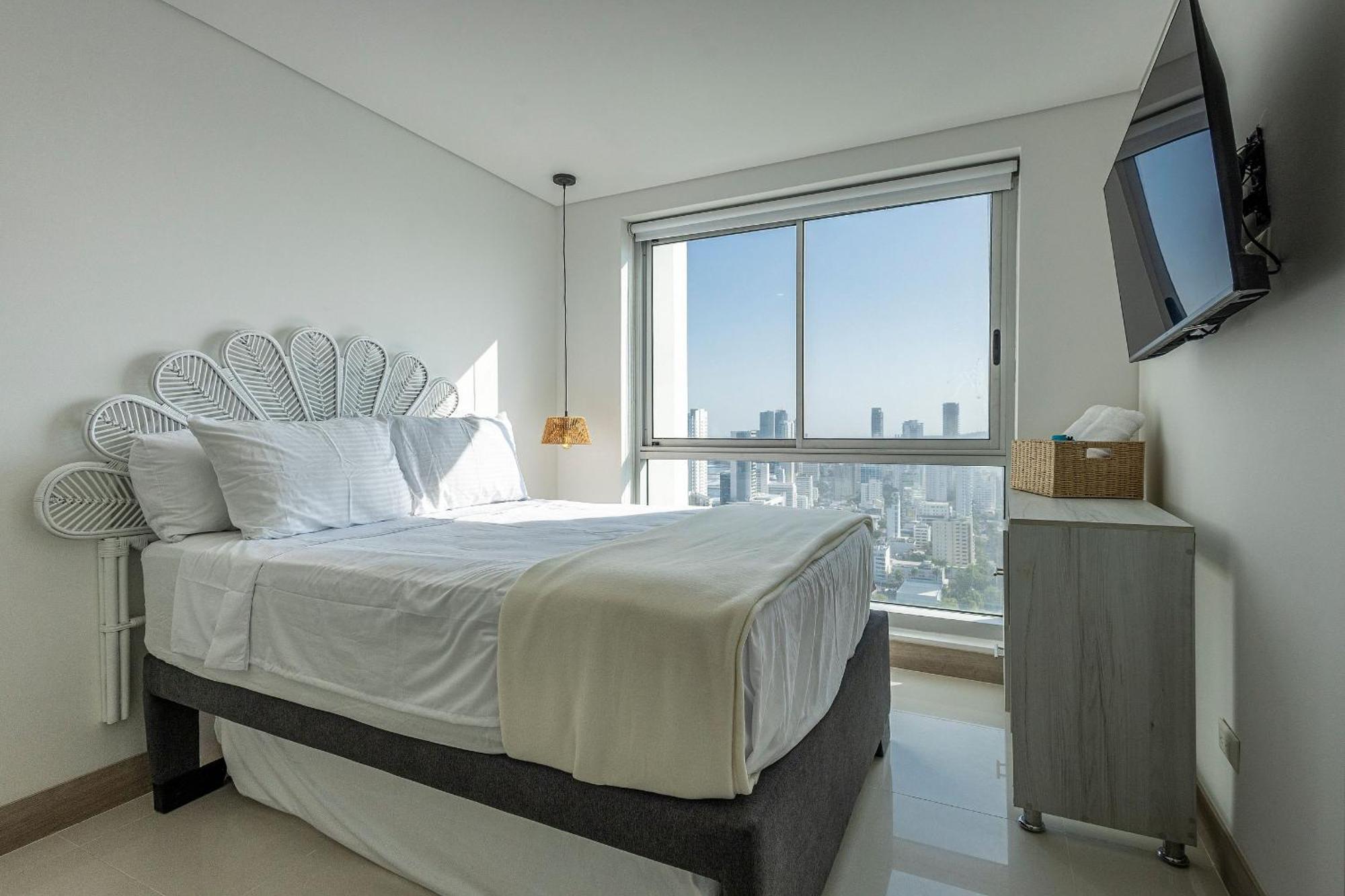 Apartamento Laurhomes Laguito Floor 33, 3hbt *