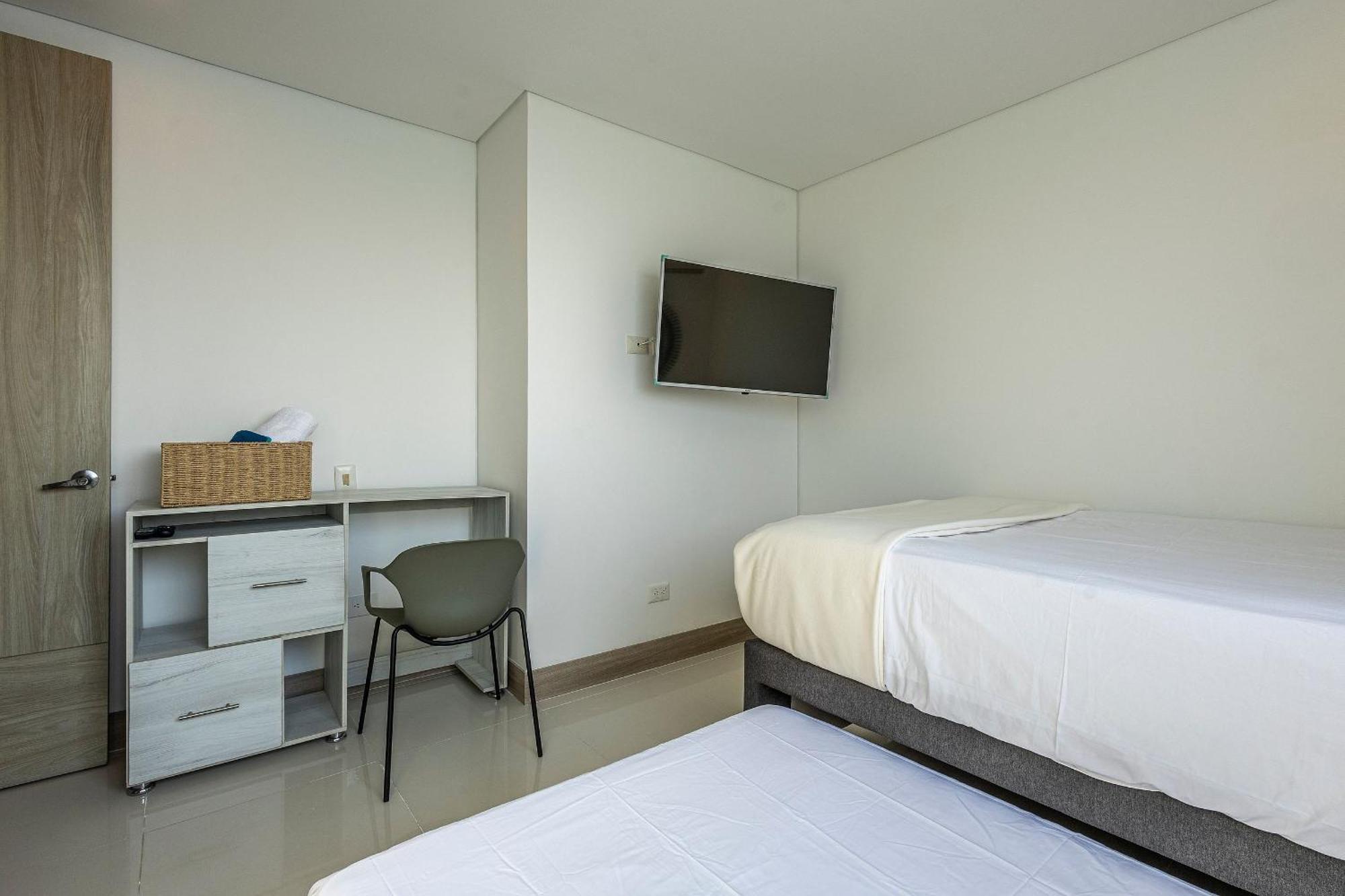 Laurhomes Laguito Floor 33, 3hbt Cartagena