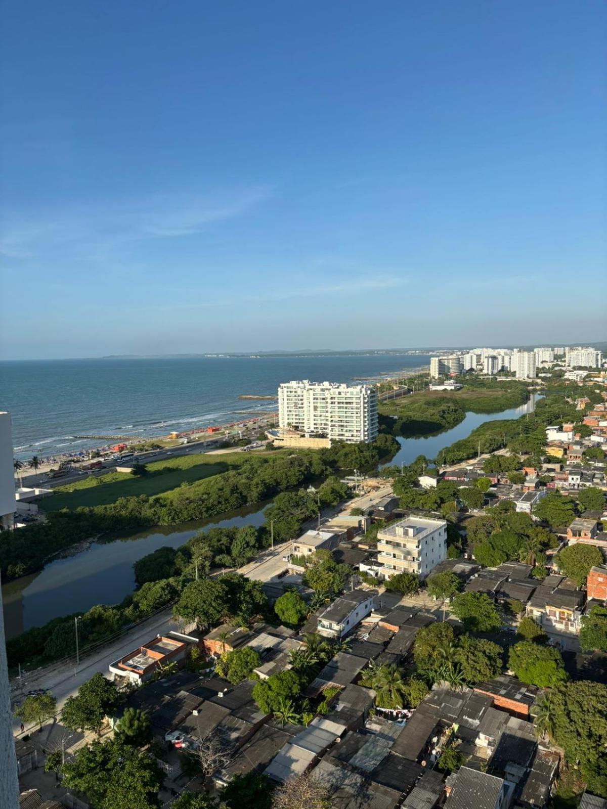 Apto Moderno, Vista Al Mar, 3 Hab, Cerca Playa Apartamento