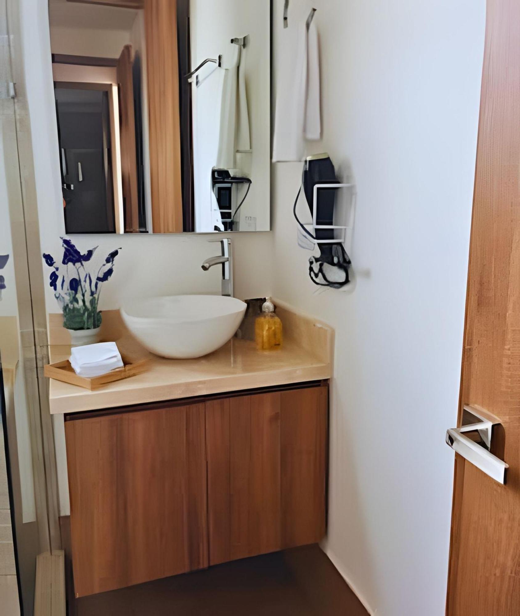 Stuning View To Walled & Beach, King Size Bed Cartagena