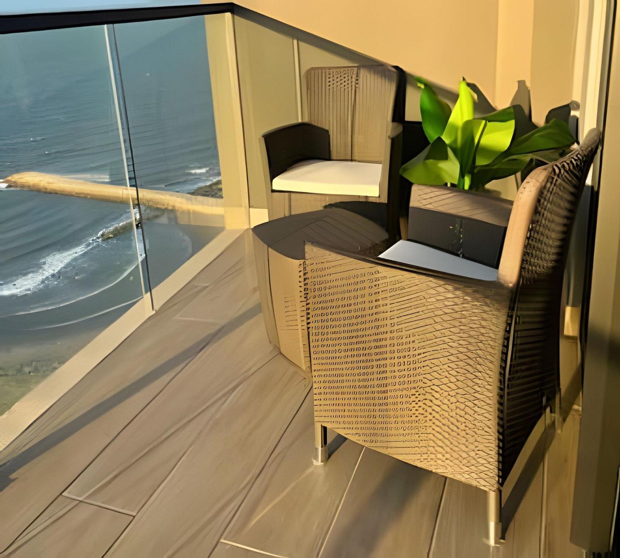 Stuning View To Walled & Beach, King Size Bed Apartamento