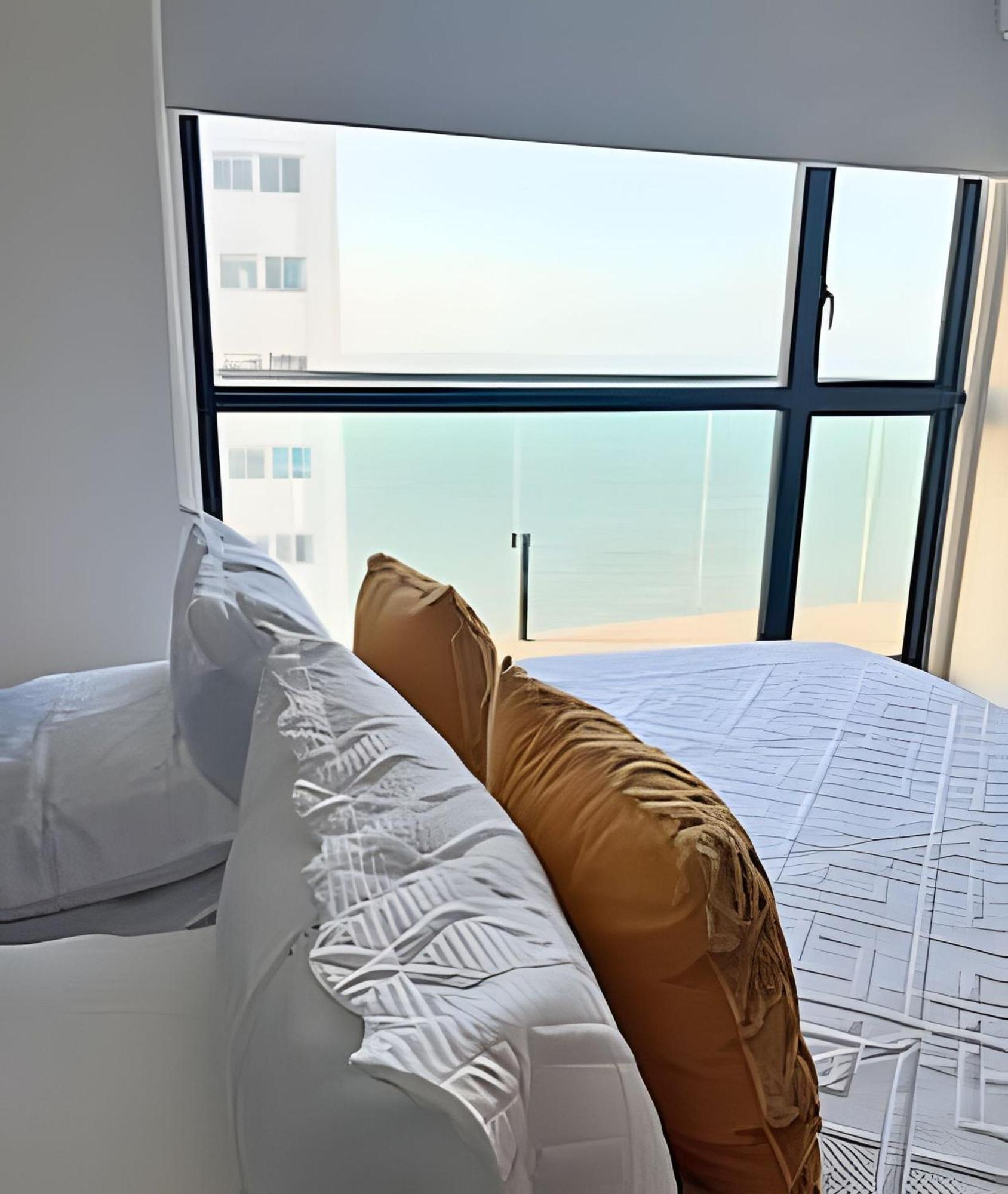 Stuning View To Walled & Beach, King Size Bed * Cartagena