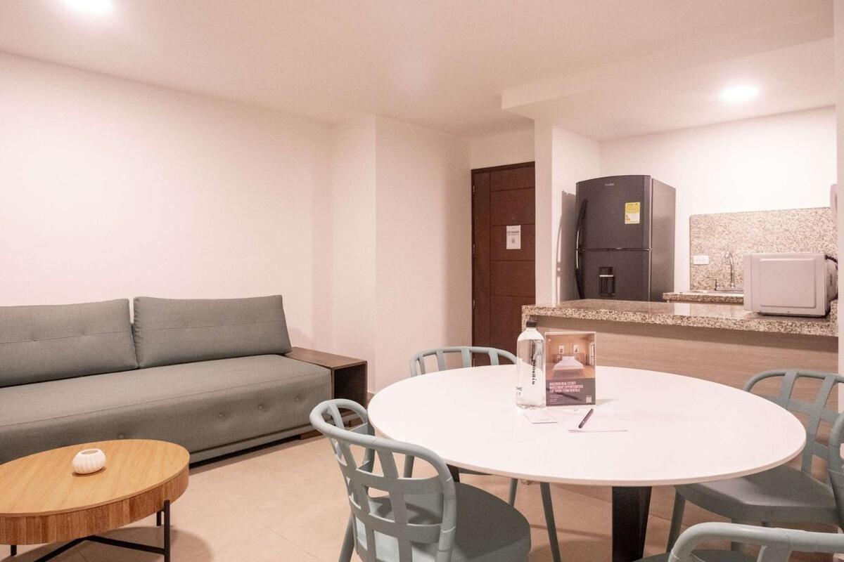 Serene Bay By Wynwood House Apartment