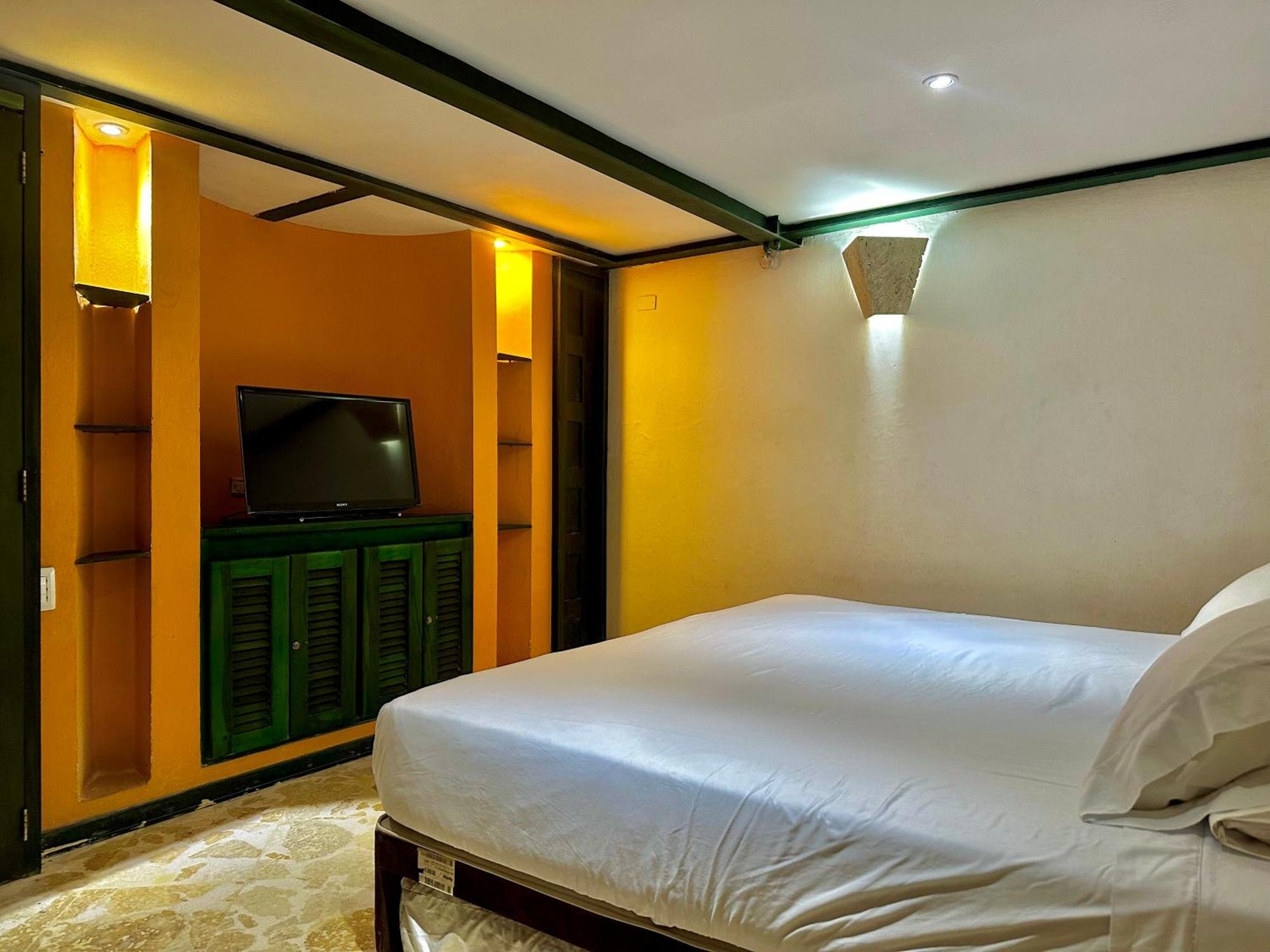 By Calamari Homes - El Porvenir 207 Walled