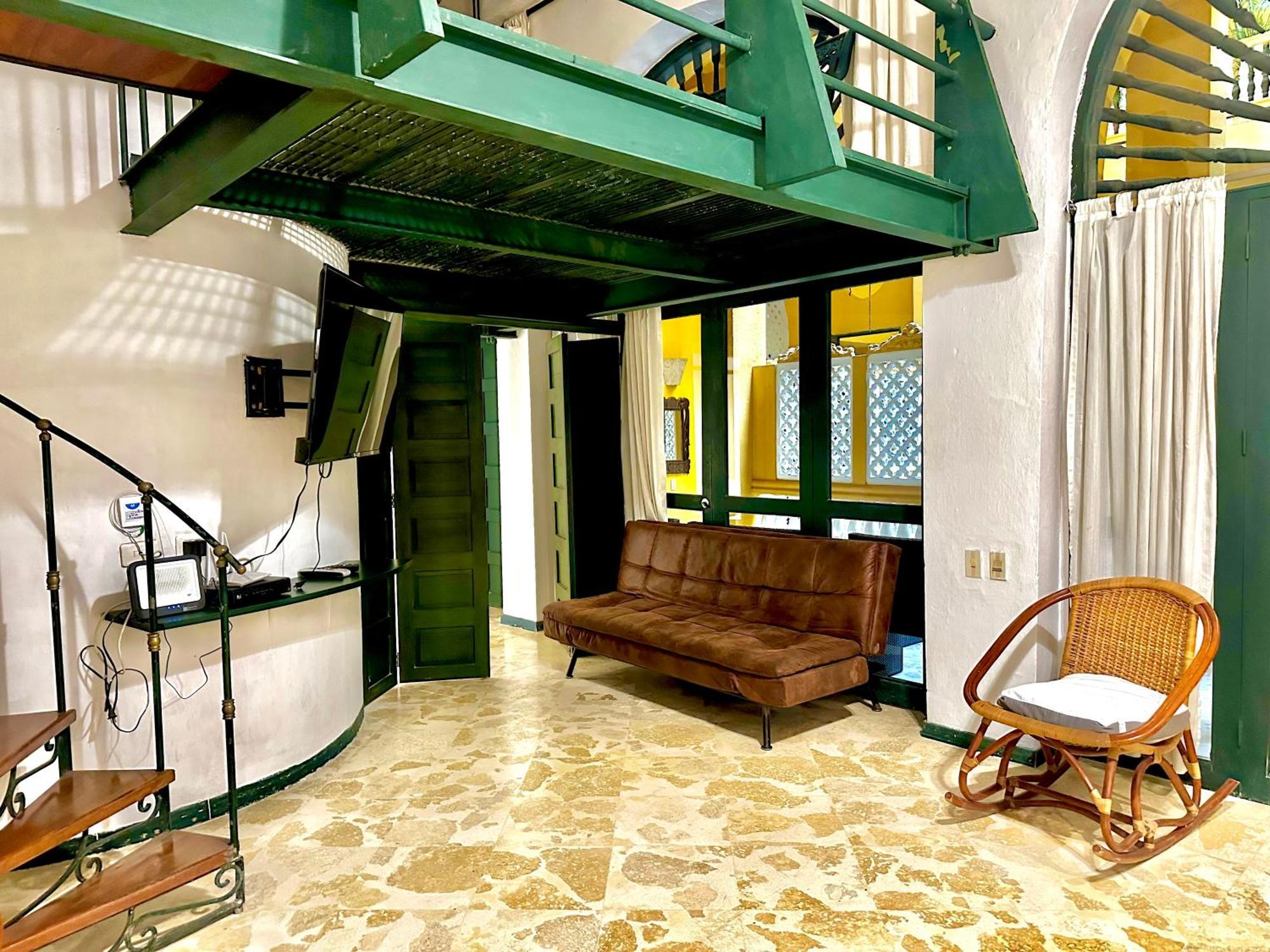 Apartment By Calamari Homes - El Porvenir 207 Walled