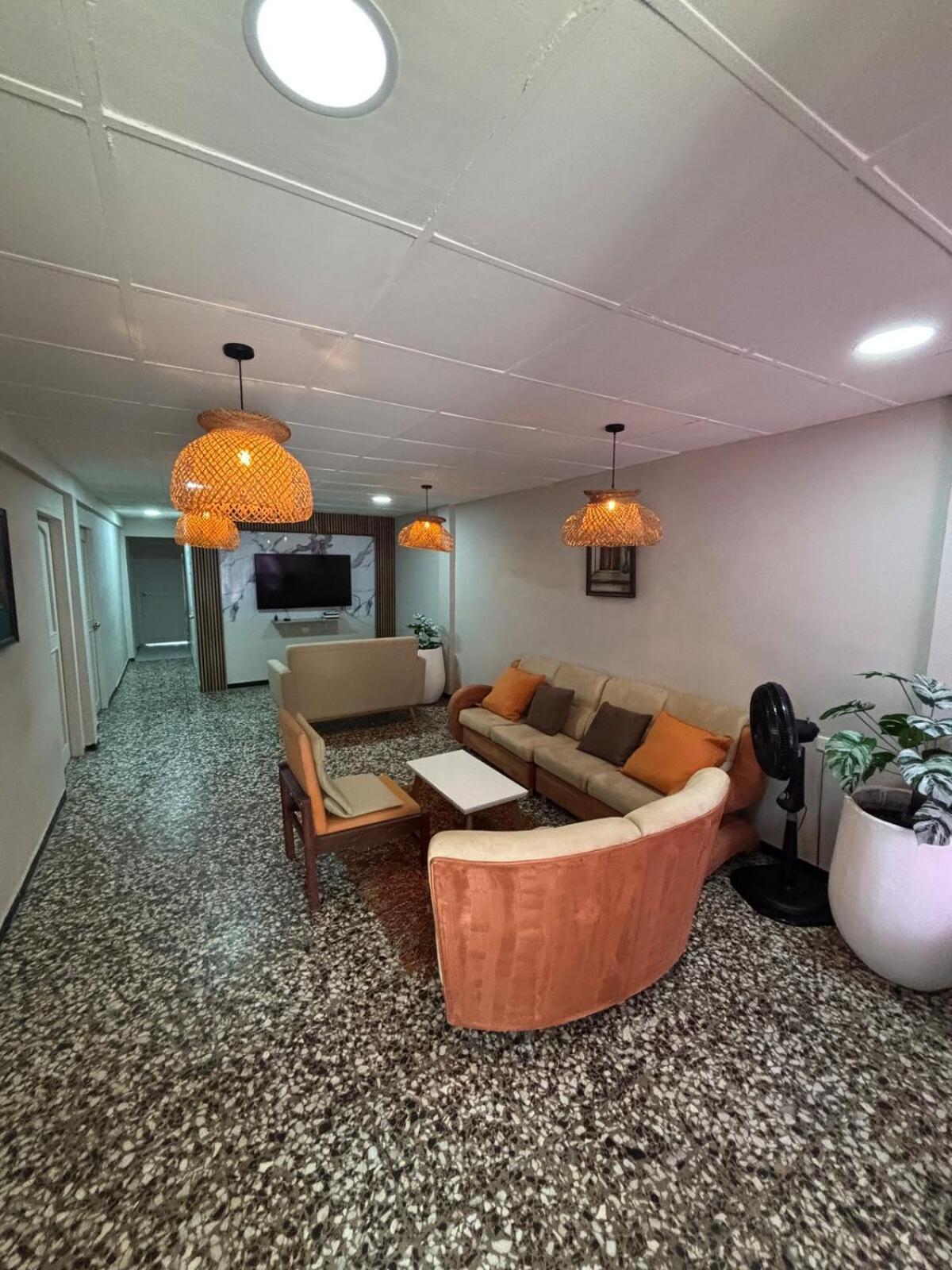 Wonderful Trinity House In Crespo.