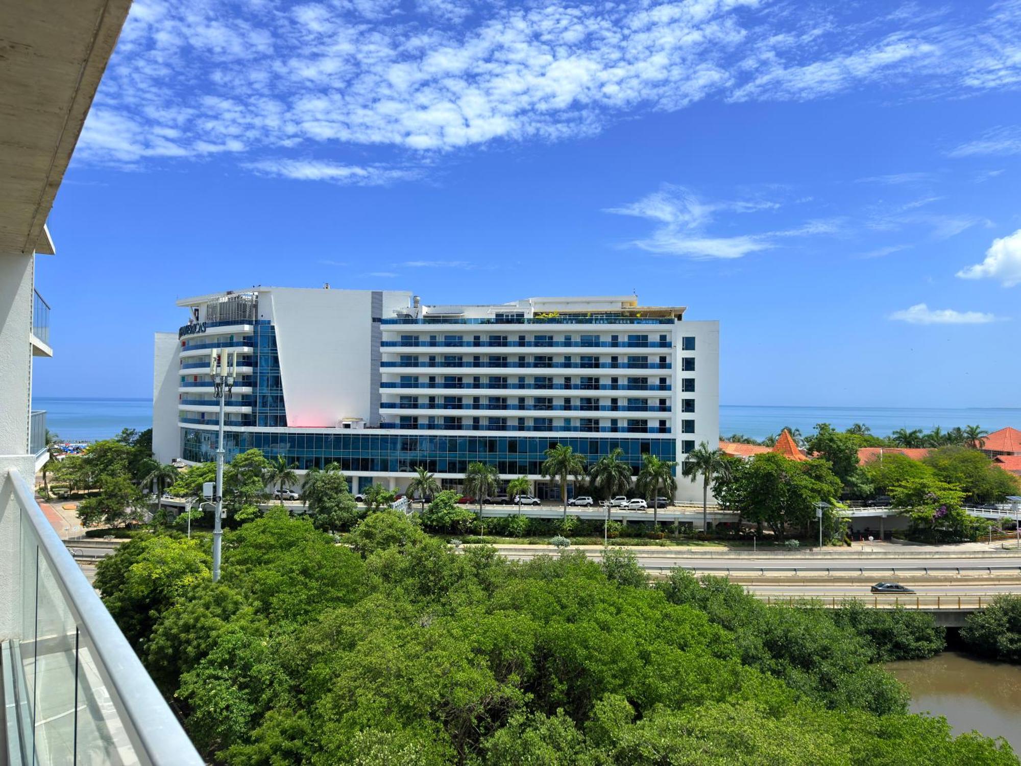 Apartamento En Cartagena Con Vista Al Mar, Piscina Rooftop Y Playa *